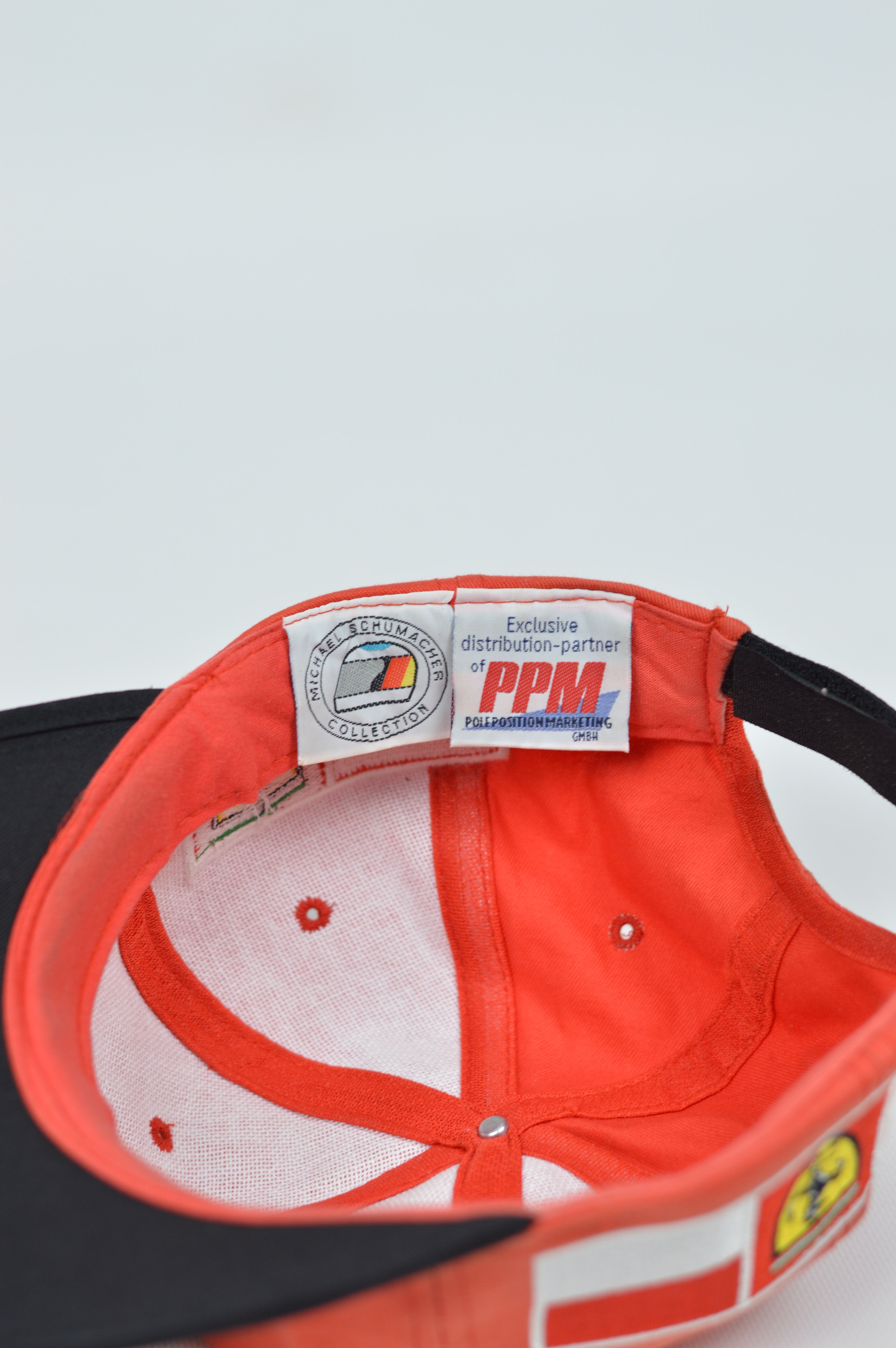 Collection Michael Schumacher Casquette Ferrari Dekra HAT