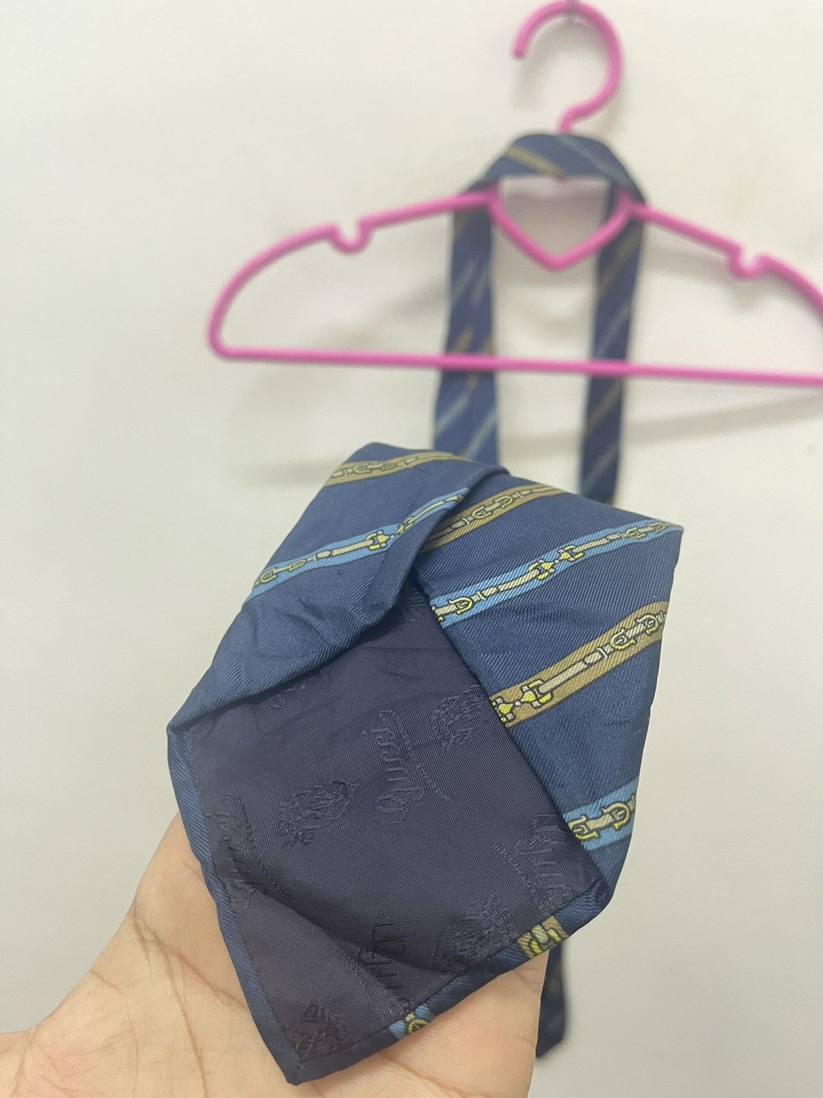 Gucci Rare Vintage GUCCI Made in Italy 100% Silk Size ONE SIZE - 9 Thumbnail