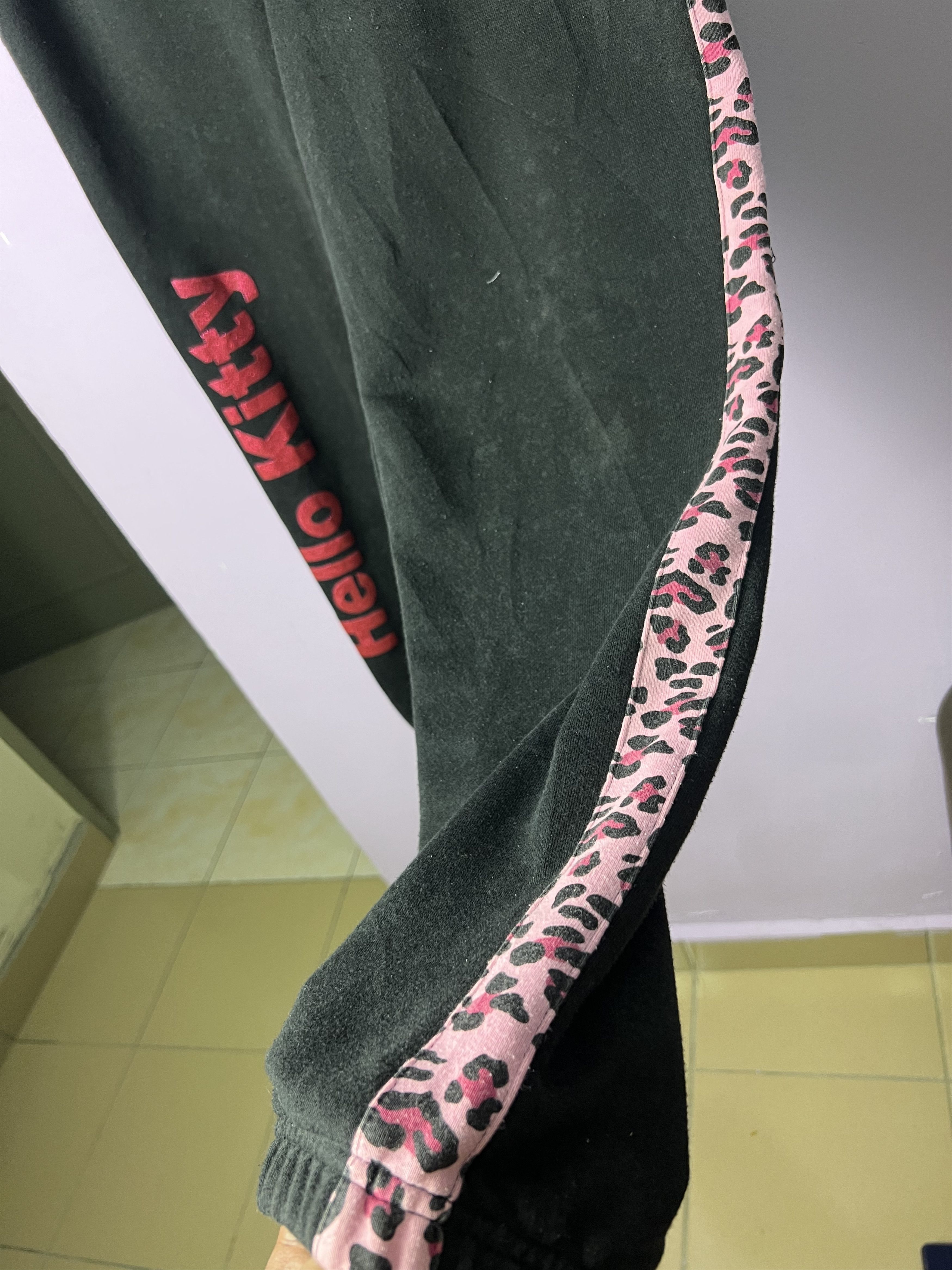 Cartoon Network 🔥Vintage Hello Kitty Tiger Stripe Sweatpants Jogger Size 30" / US 8 / IT 44 - 8 Thumbnail