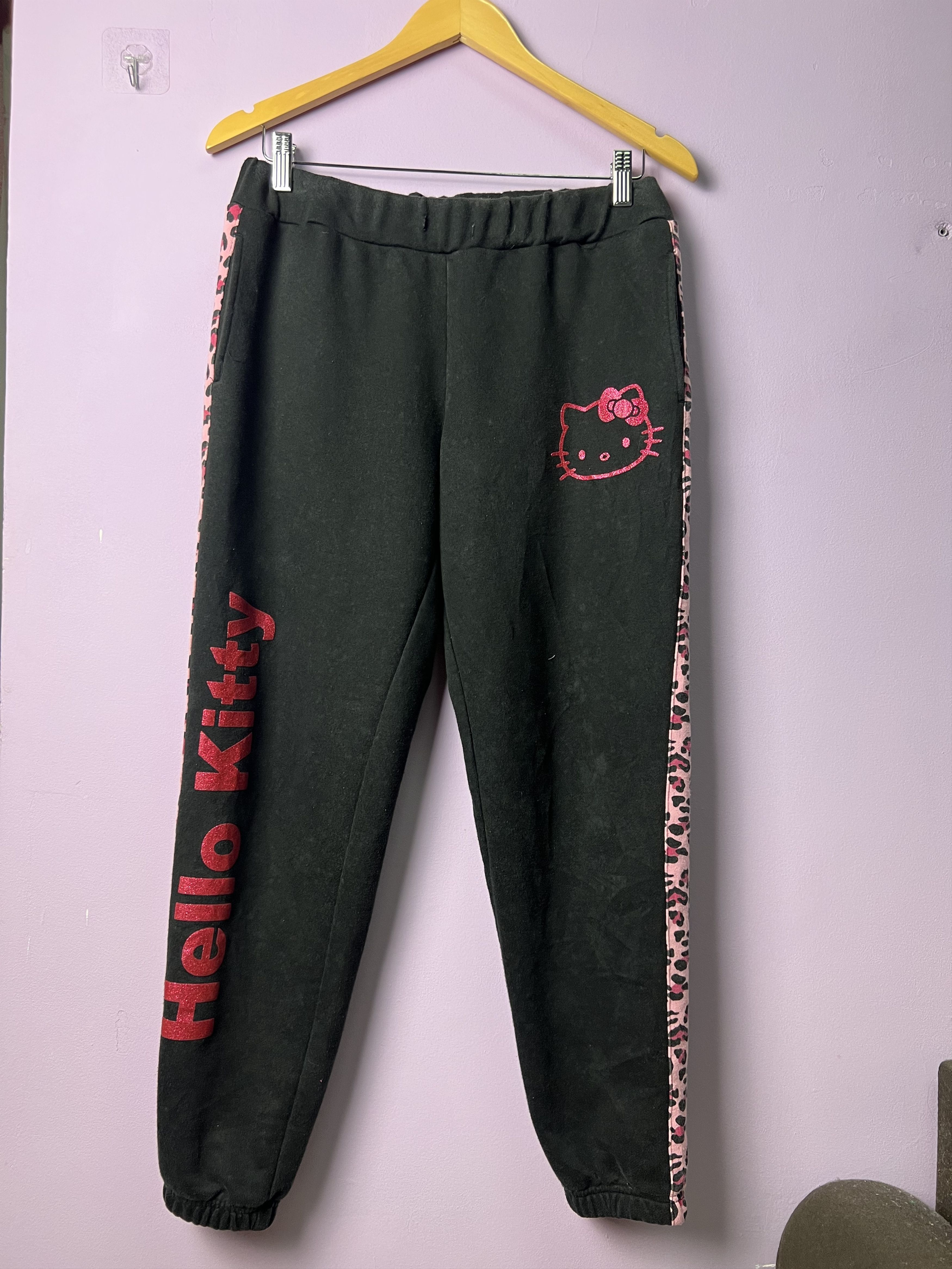 Image of Designer Vintage Hello Kitty Tiger Stripe Sweatpants Jogger in Black, Women's (Size 30)