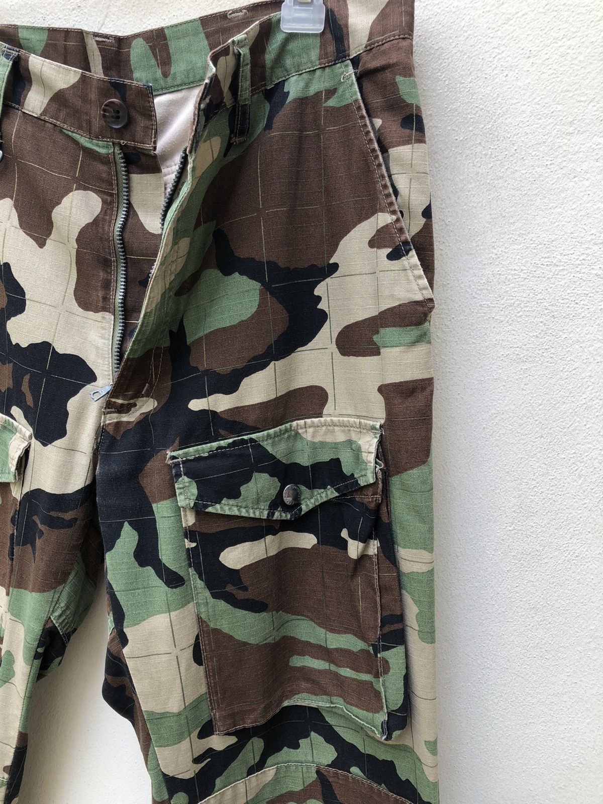 Sophnet. Sophnet Japan Camouflage Tactical Parachute Cargo Trouser Size US 32 / EU 48 - 12 Thumbnail