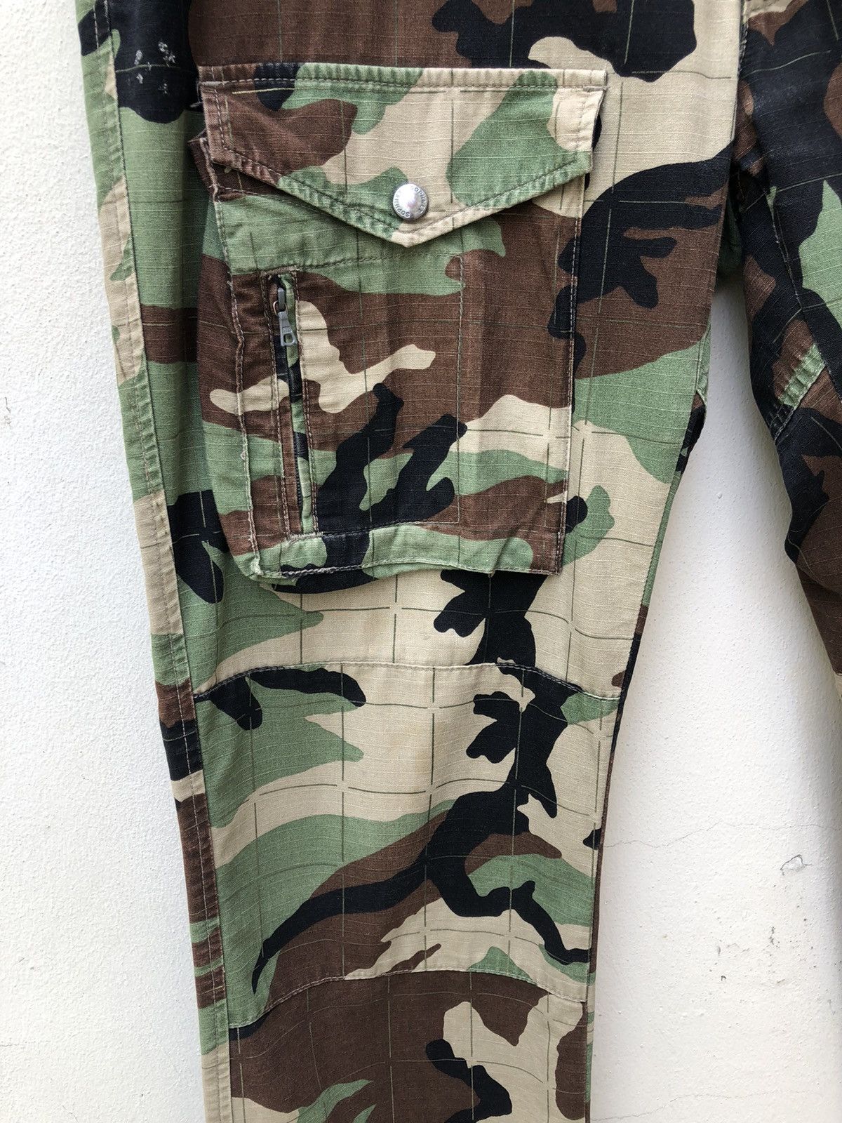 Sophnet. Sophnet Japan Camouflage Tactical Parachute Cargo Trouser Size US 32 / EU 48 - 9 Thumbnail