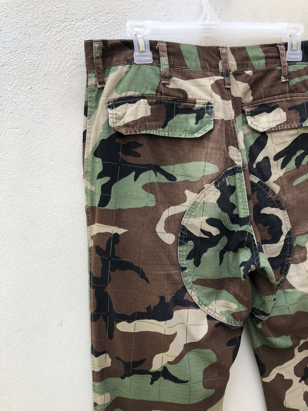 Sophnet. Sophnet Japan Camouflage Tactical Parachute Cargo Trouser Size US 32 / EU 48 - 17 Thumbnail