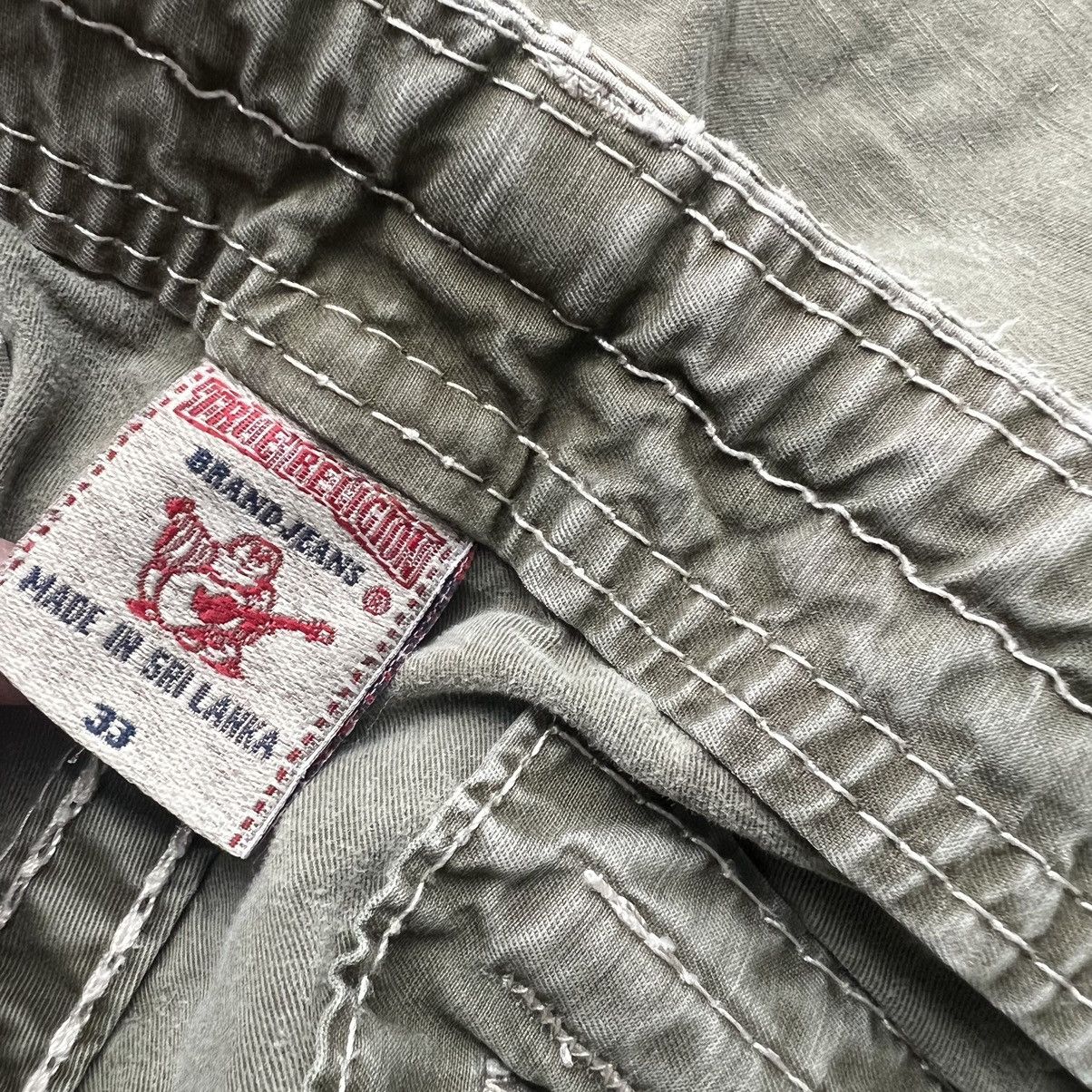 True Religion True religion cargo shorts y2k Baggy Size US 33 - 6 Thumbnail