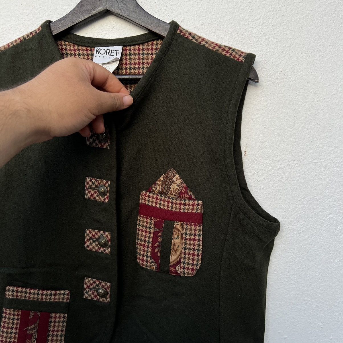 Japanese Brand VINTAGE KORET PETITES TARTAN DESIGN VEST MADE IN USA Size US M / EU 48-50 / 2 - 6 Thumbnail