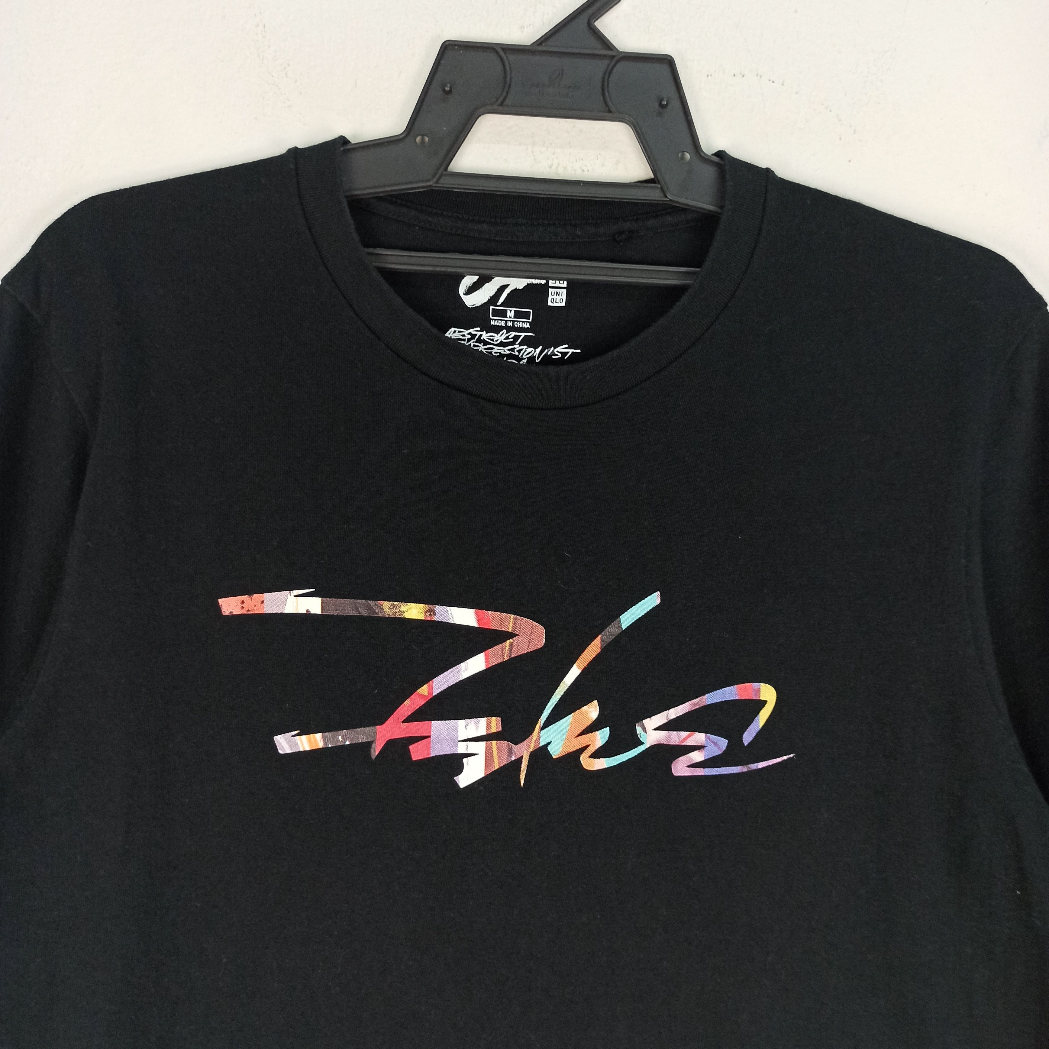 Futura × Uniqlo 🔥STEALS🔥 Art Futura X Uniqlo TSHIRT Size US M / EU 48-50 / 2 - 2 Thumbnail