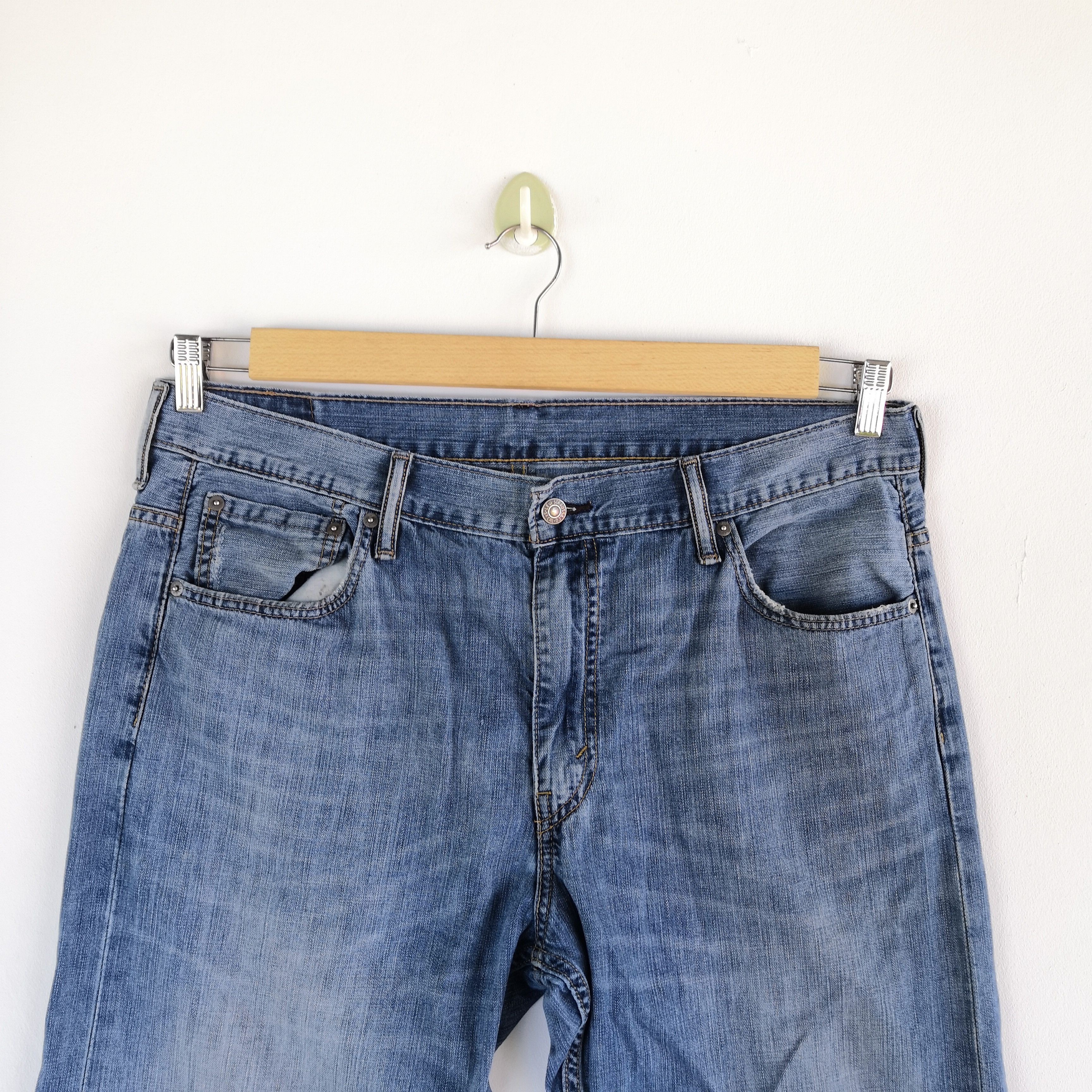 Levi's Vintage Levis Baggy Light Wash Jeans Dirty Levi's 569 Denim Size US 36 / EU 52 - 3 Thumbnail