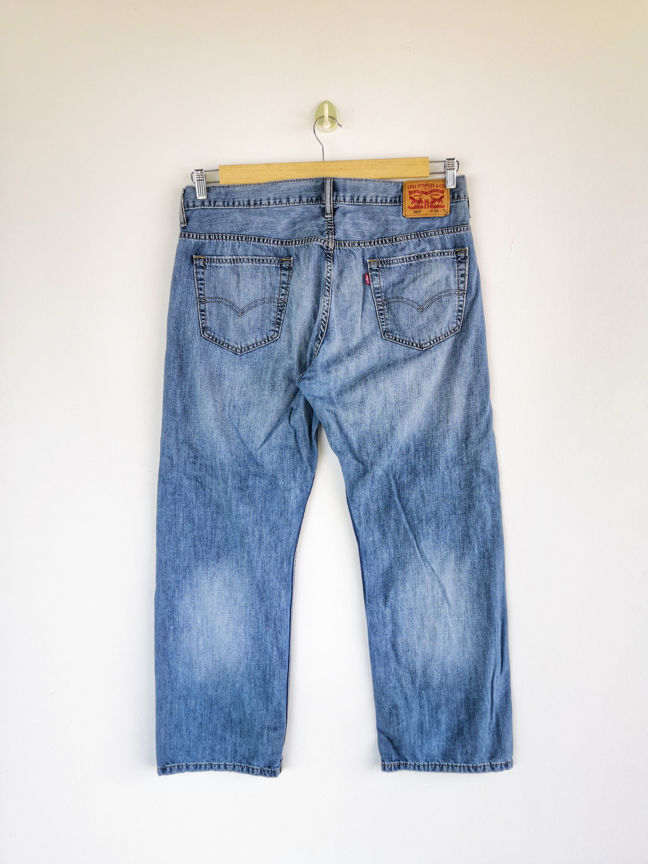 Levi's Vintage Levis Baggy Light Wash Jeans Dirty Levi's 569 Denim Size US 36 / EU 52 - 2 Thumbnail