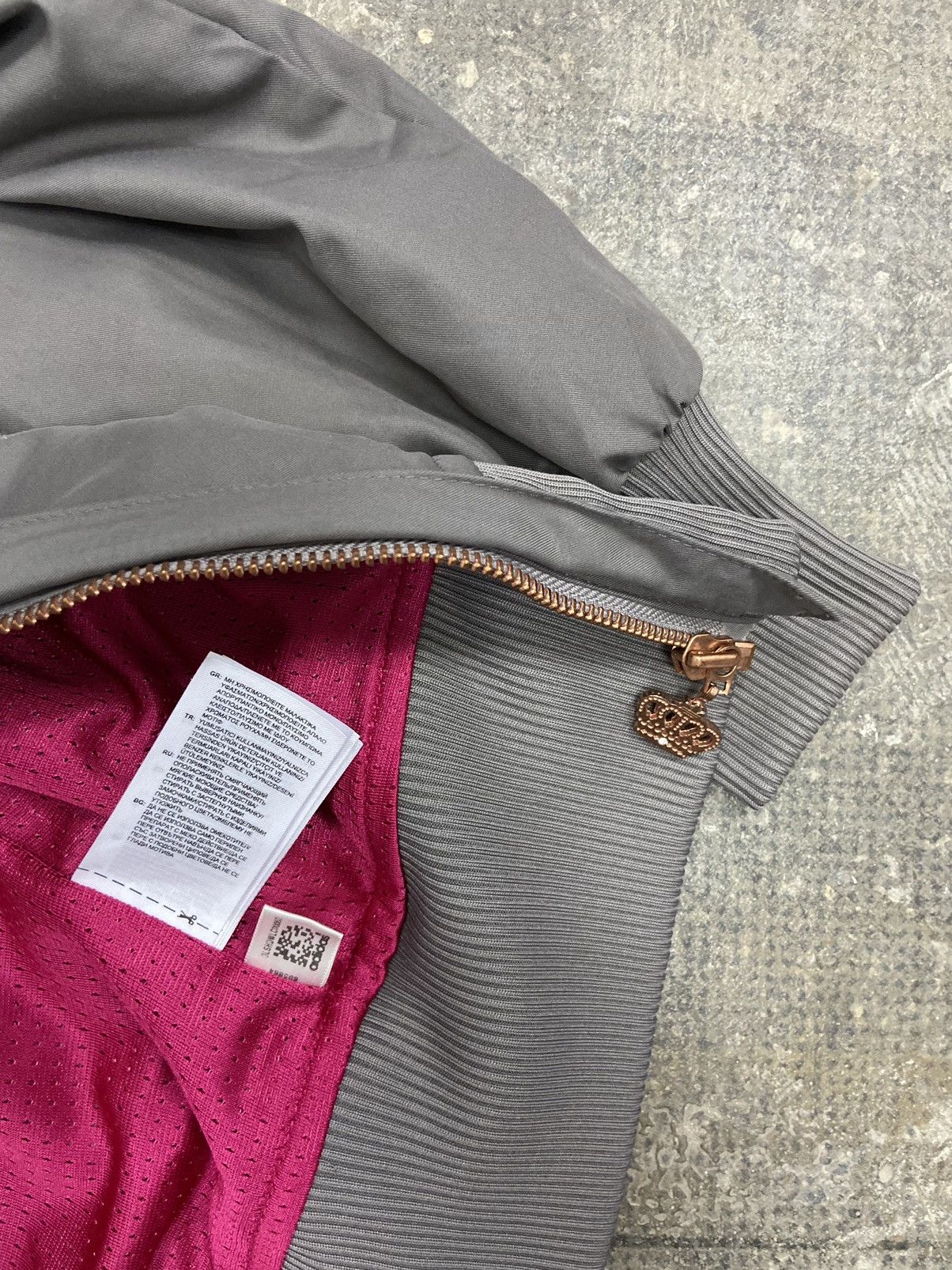 Adidas × Vintage adidas respect me bomber Size XS / US 0-2 / IT 36-38 - 4 Thumbnail
