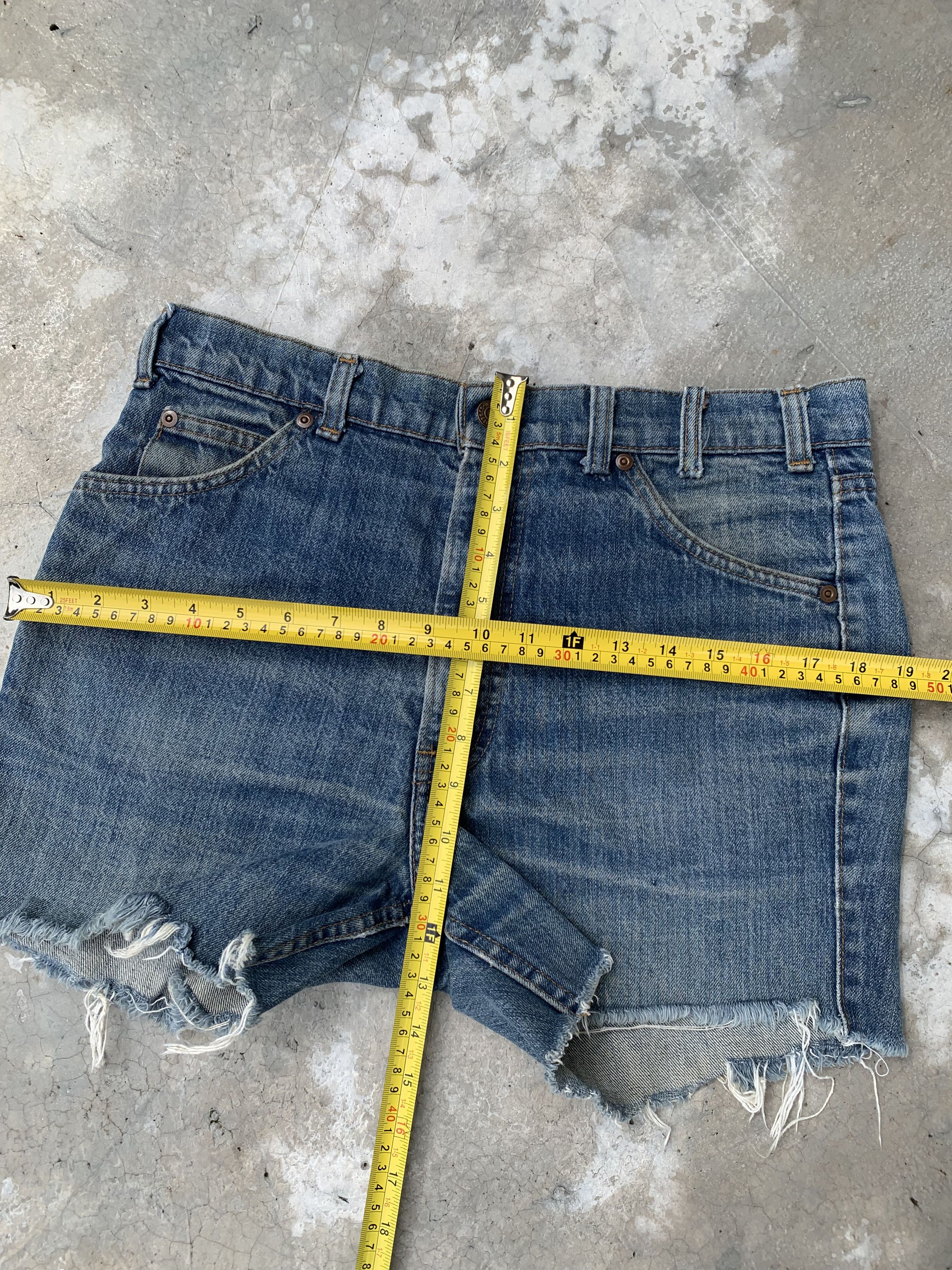 Levi's Vintage 80s Levis Movin' On Denim Shorts Size 32" / US 10 / IT 46 - 9 Thumbnail