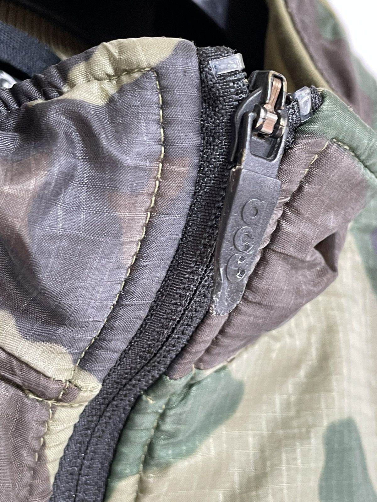 Nike ACG rare nike acg camo tech jacket Size US S / EU 44-46 / 1 - 8 Thumbnail