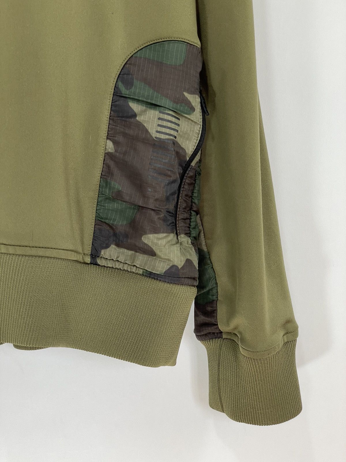 Nike ACG rare nike acg camo tech jacket Size US S / EU 44-46 / 1 - 11 Thumbnail
