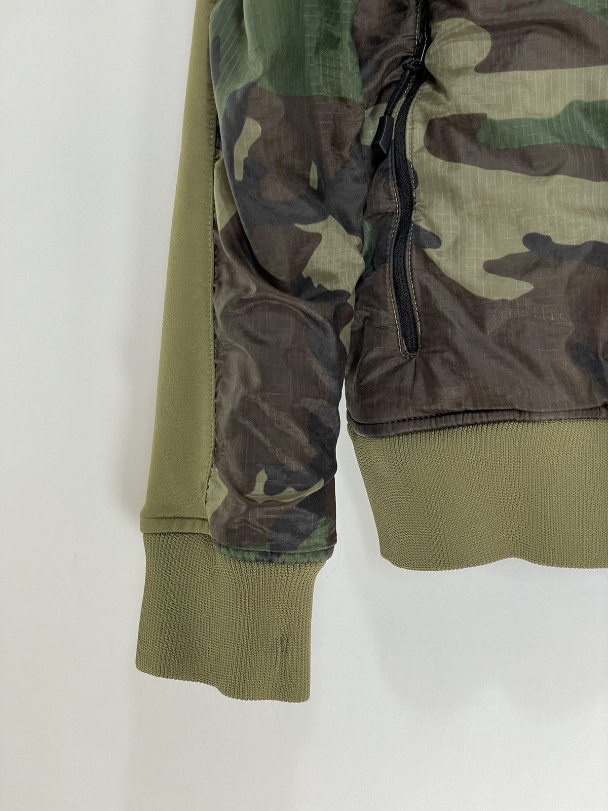Nike ACG rare nike acg camo tech jacket Size US S / EU 44-46 / 1 - 5 Thumbnail