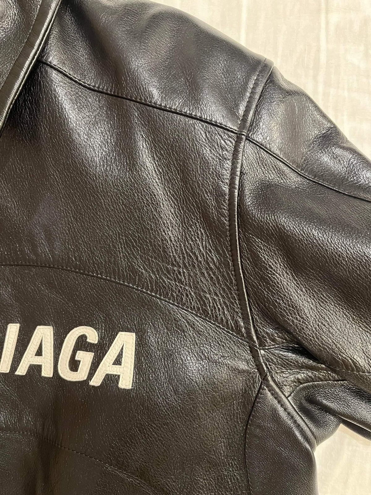 Balenciaga BALENCIAGA BUFFALO LEATHER JACKET SS 19 Size US M / EU 48-50 / 2 - 9 Thumbnail