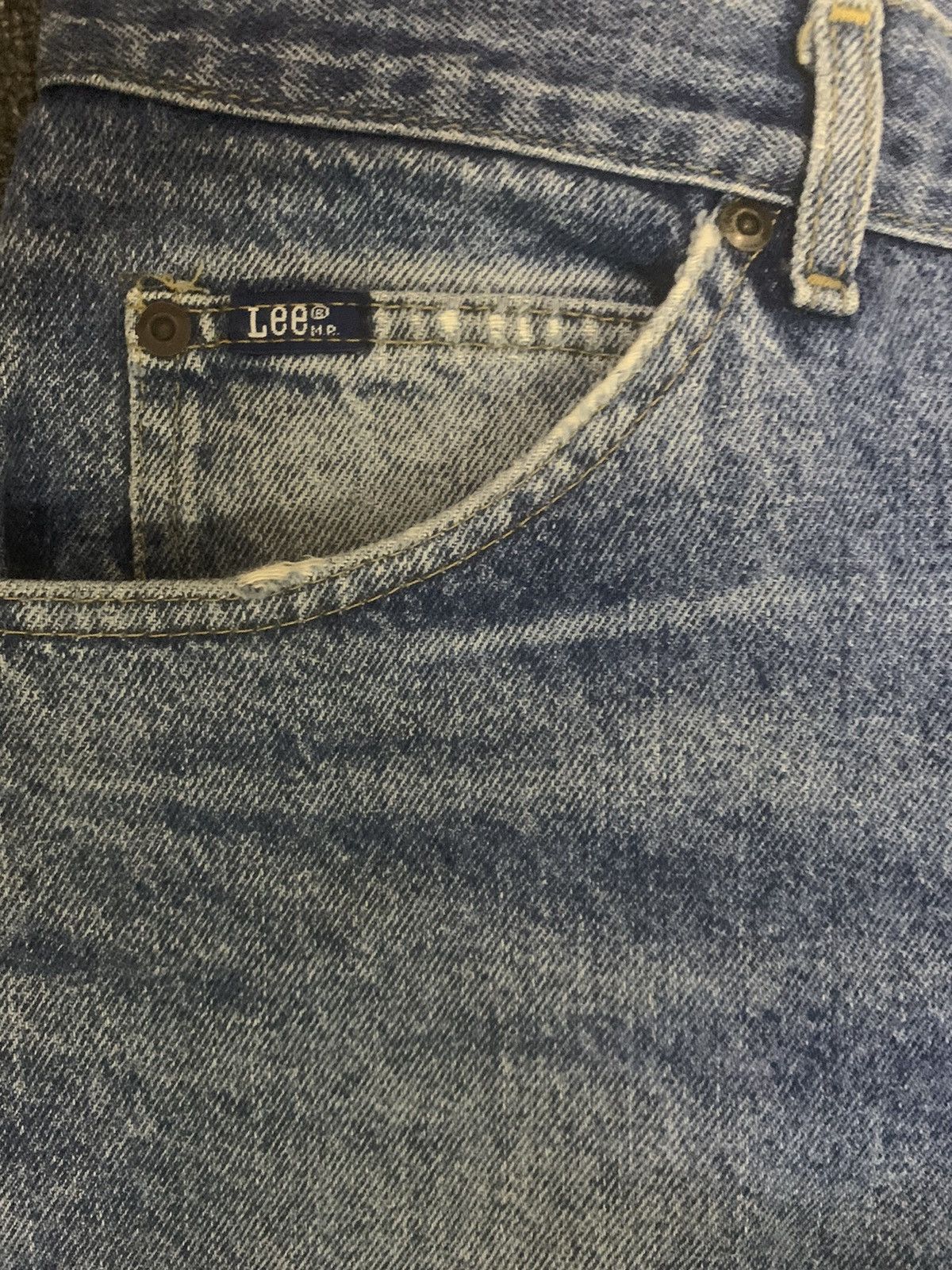 Lee Vintage 80s Lee Faded Classic Fit Clawmark Distressed Jeans Size US 32 / EU 48 - 5 Thumbnail