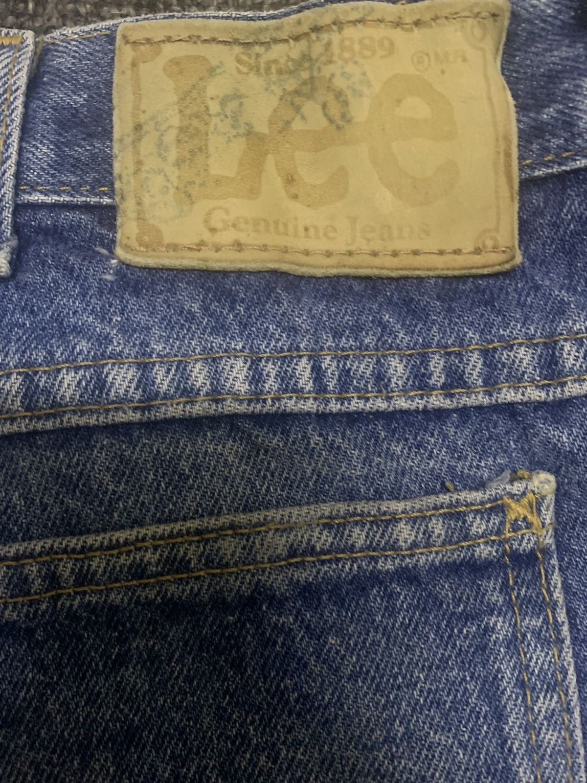 Lee Vintage 80s Lee Faded Classic Fit Clawmark Distressed Jeans Size US 32 / EU 48 - 12 Thumbnail