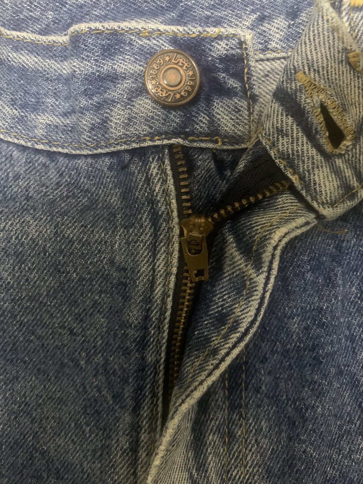 Lee Vintage 80s Lee Faded Classic Fit Clawmark Distressed Jeans Size US 32 / EU 48 - 4 Thumbnail