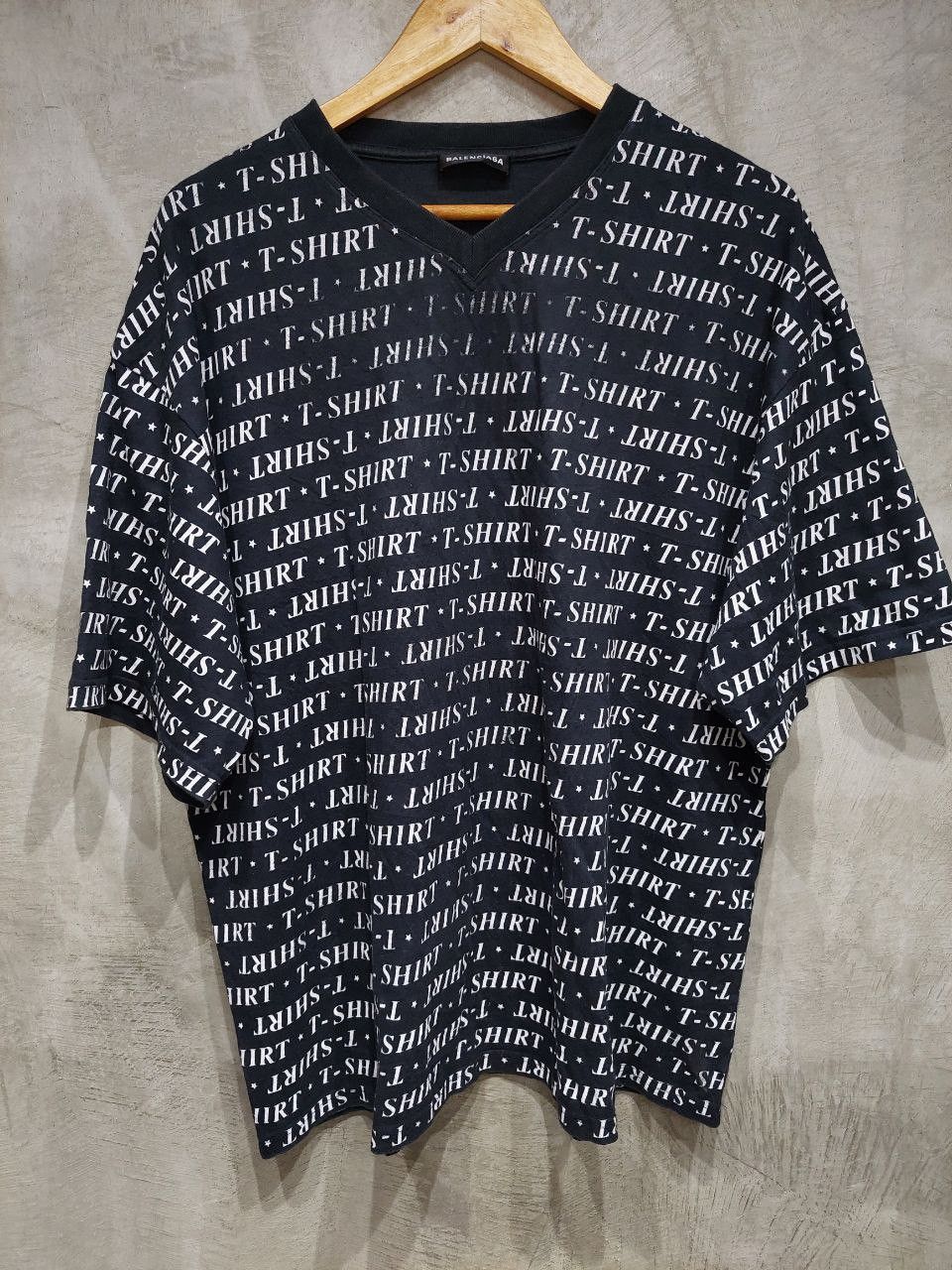 image of Balenciaga T-Shirt Print All Over Tee in Black, Men's (Size 2XL)