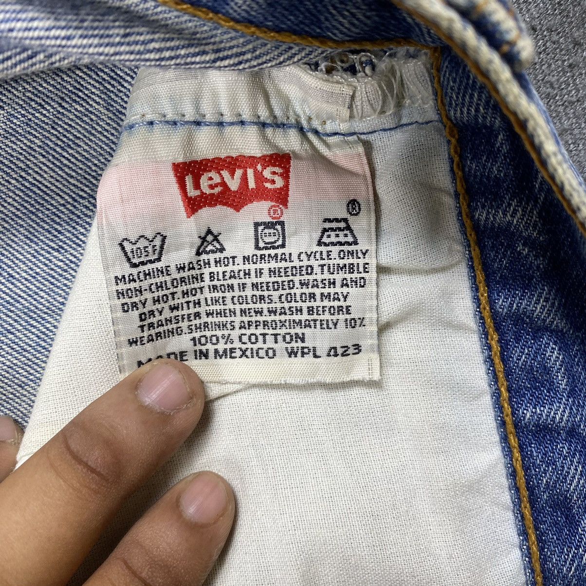 Levi's Vintage Levi’s 501xx Distressed Denim Size US 31 - 6 Thumbnail