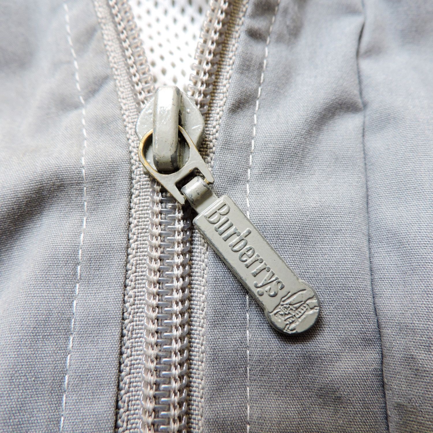 Burberry 90’S BURBERRYS REFLECTIVE LOGO TRENCH COAT JACKET Size US M / EU 48-50 / 2 - 7 Thumbnail