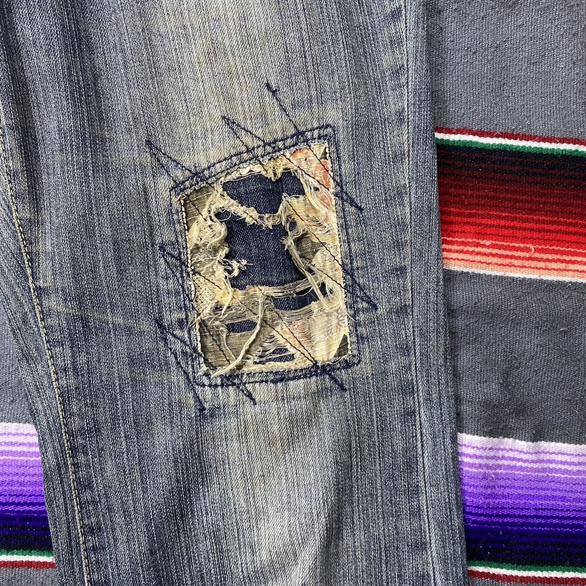 Vintage Vintage Traditional Japanese Floral Flare Distressed Denim Size US 32 / EU 48 - 4 Thumbnail
