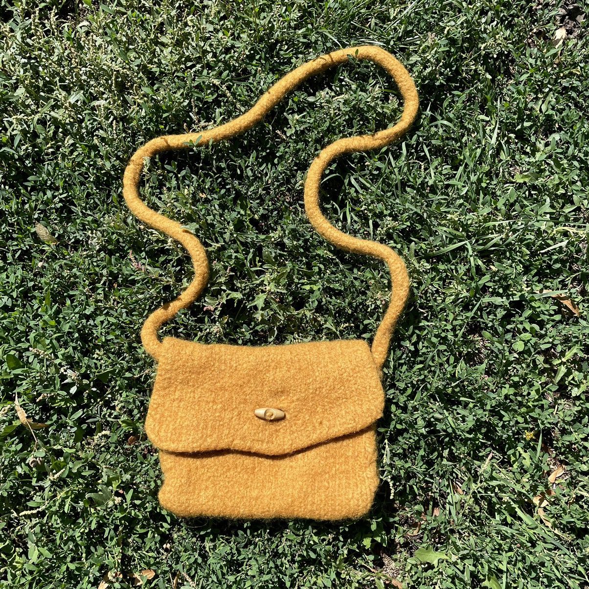 Vintage Vintage 90s Mohair Teddy Shopper Baggy Streetwear Worn In OS Size ONE SIZE - 1 Thumbnail