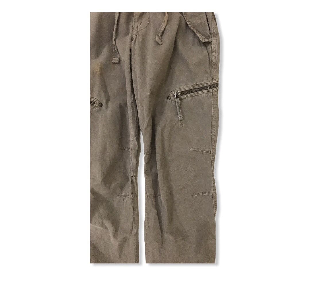 Japanese Brand × Uniqlo Japanese Brand Uniqlo Parachute Tactical Cargo Pant Size US 30 / EU 46 - 8 Thumbnail