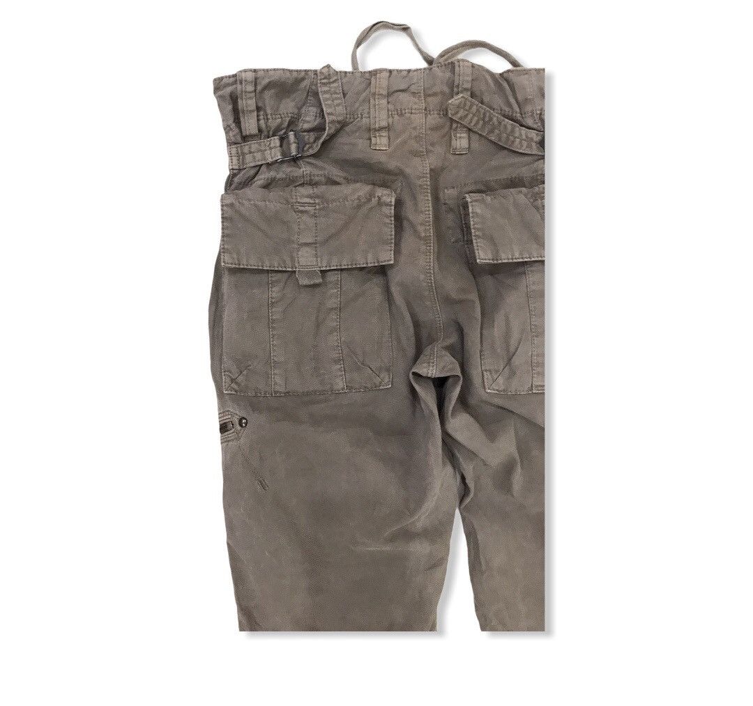 Japanese Brand × Uniqlo Japanese Brand Uniqlo Parachute Tactical Cargo Pant Size US 30 / EU 46 - 15 Thumbnail