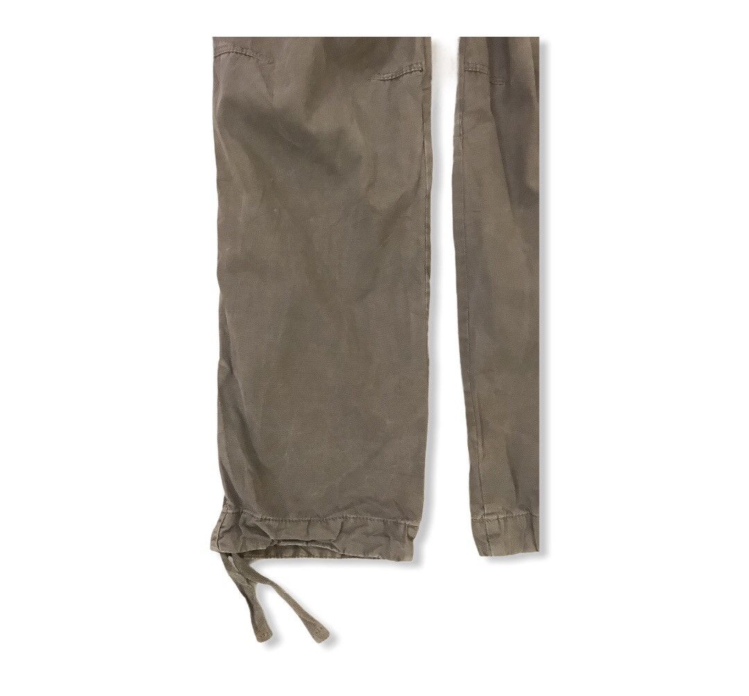 Japanese Brand × Uniqlo Japanese Brand Uniqlo Parachute Tactical Cargo Pant Size US 30 / EU 46 - 10 Thumbnail