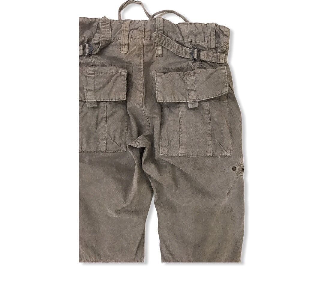 Japanese Brand × Uniqlo Japanese Brand Uniqlo Parachute Tactical Cargo Pant Size US 30 / EU 46 - 16 Thumbnail