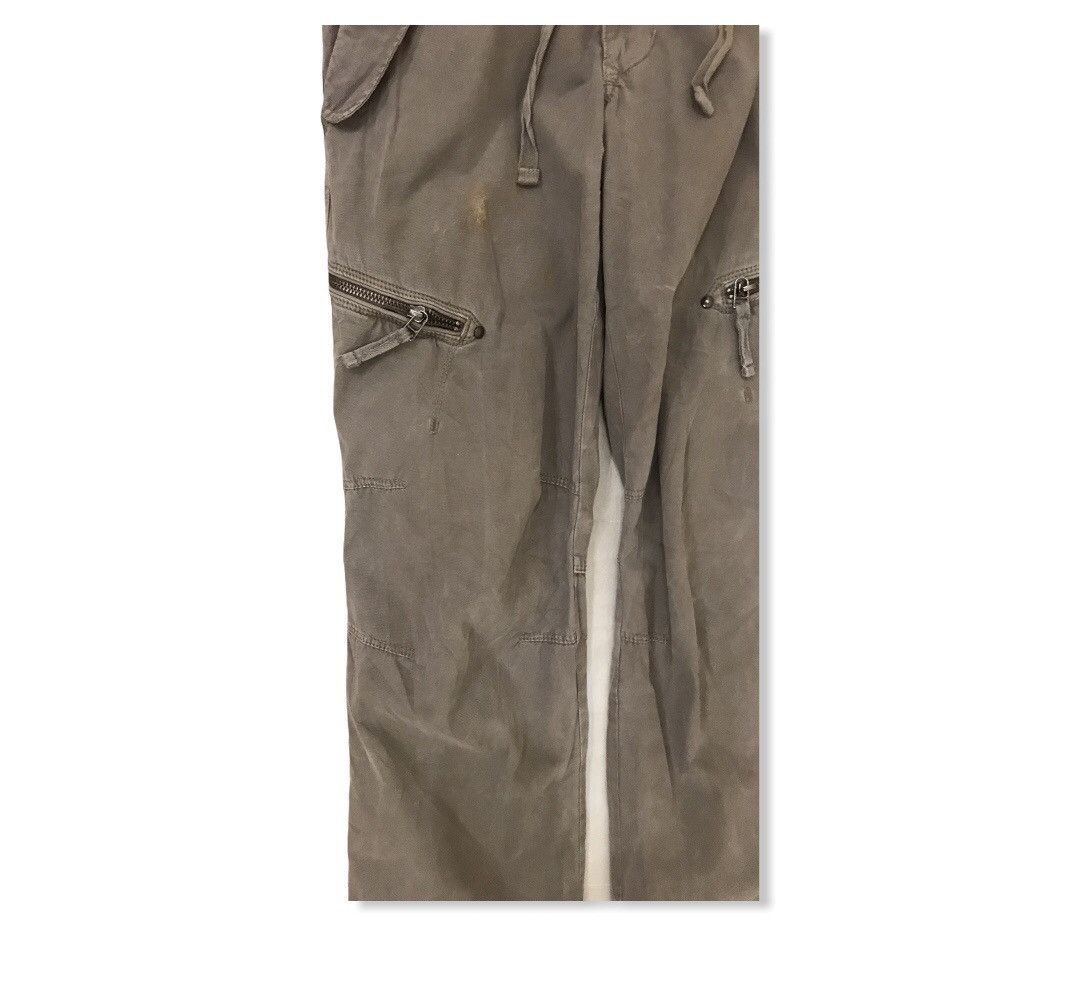 Japanese Brand × Uniqlo Japanese Brand Uniqlo Parachute Tactical Cargo Pant Size US 30 / EU 46 - 7 Thumbnail