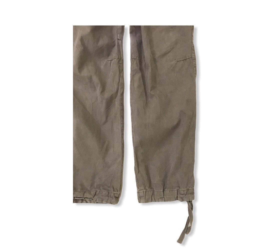 Japanese Brand × Uniqlo Japanese Brand Uniqlo Parachute Tactical Cargo Pant Size US 30 / EU 46 - 11 Thumbnail