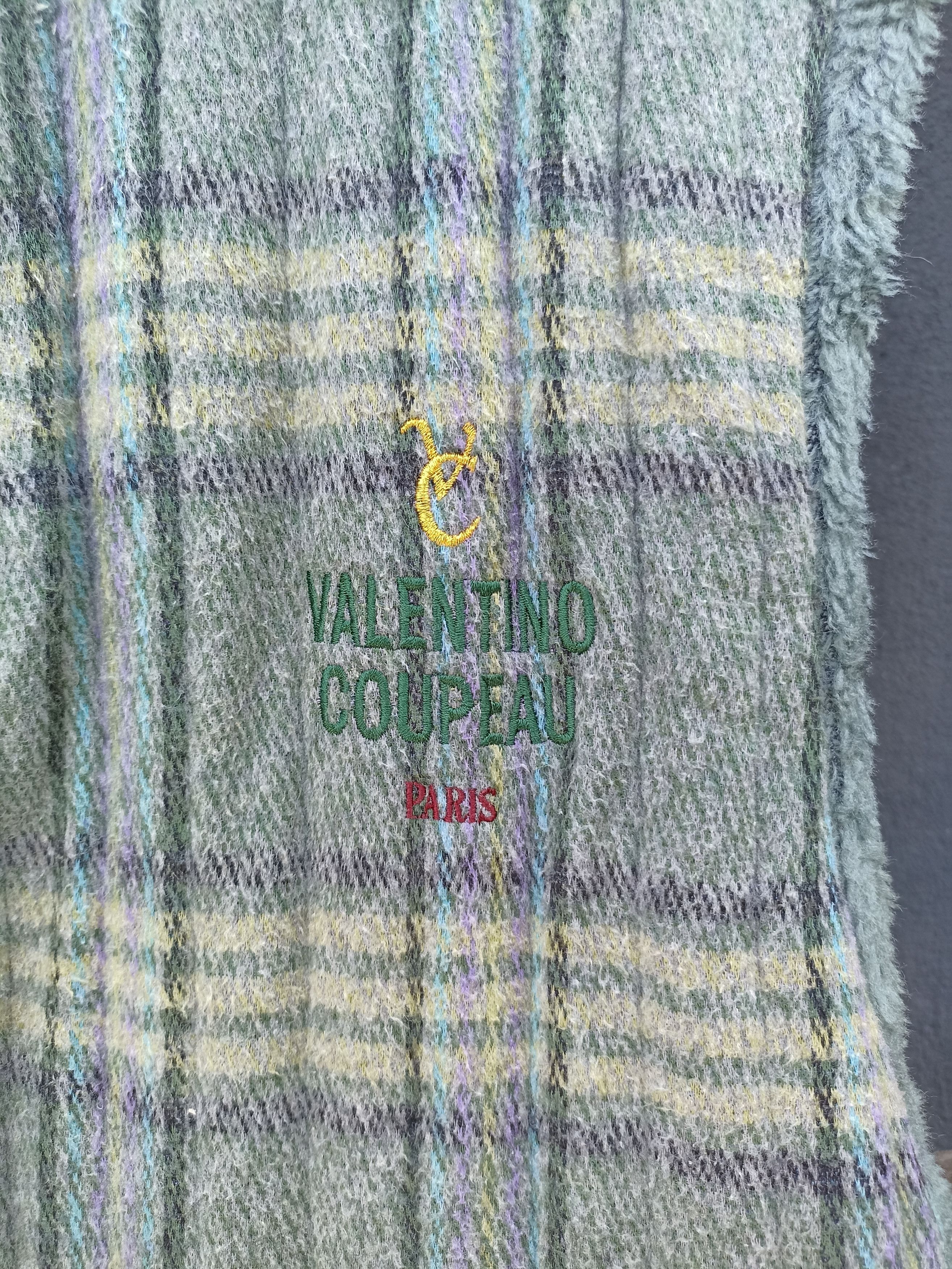 Designer × Japanese Brand × Vintage Vintage Valentino Coupeu Sleeveless Outwear Size US L / EU 52-54 / 3 - 4 Thumbnail