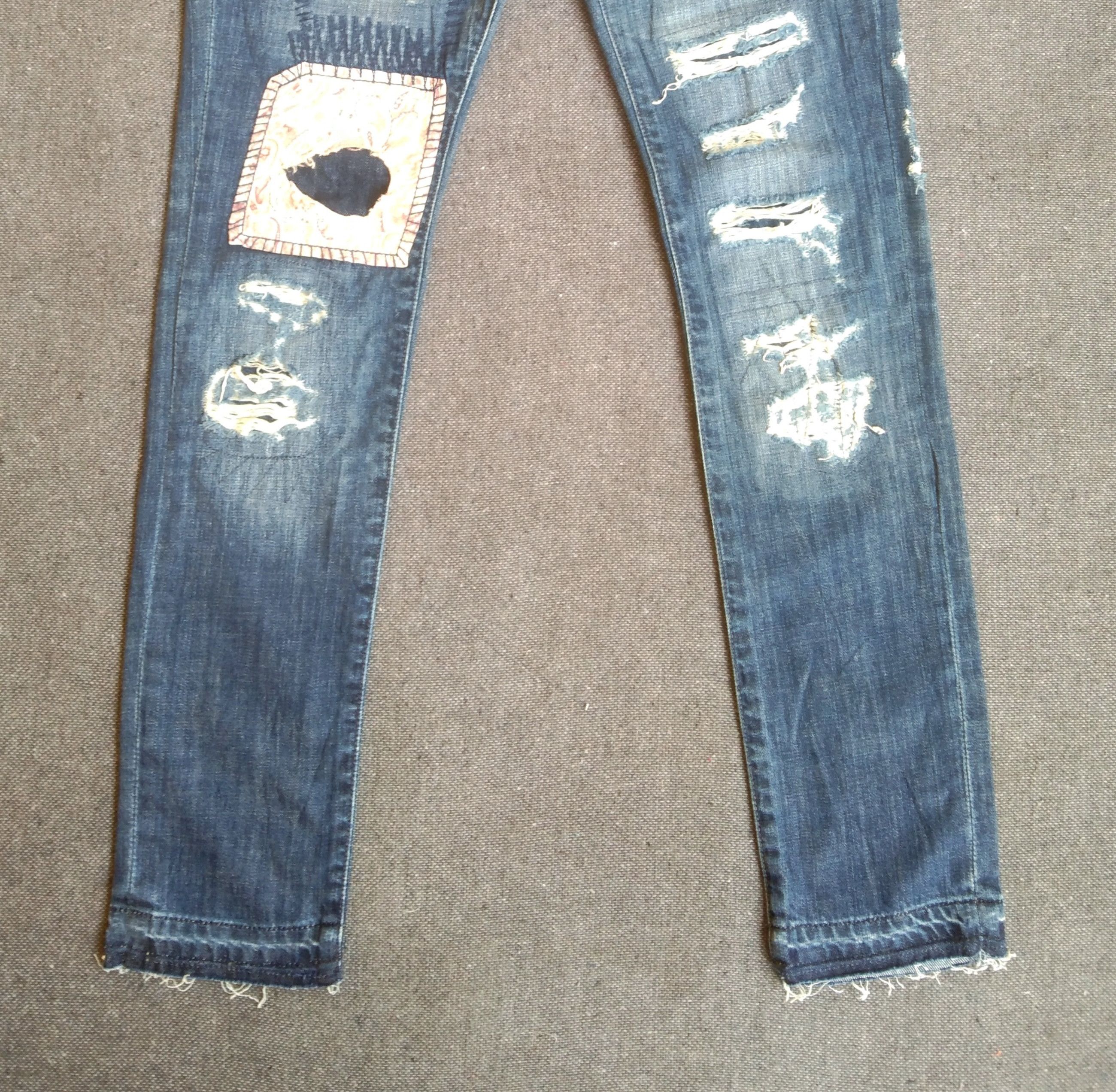 Japanese Brand Japanese Brand Jeans Distressed Style Boro Sashiko 27x29 Size US 27 - 10 Thumbnail