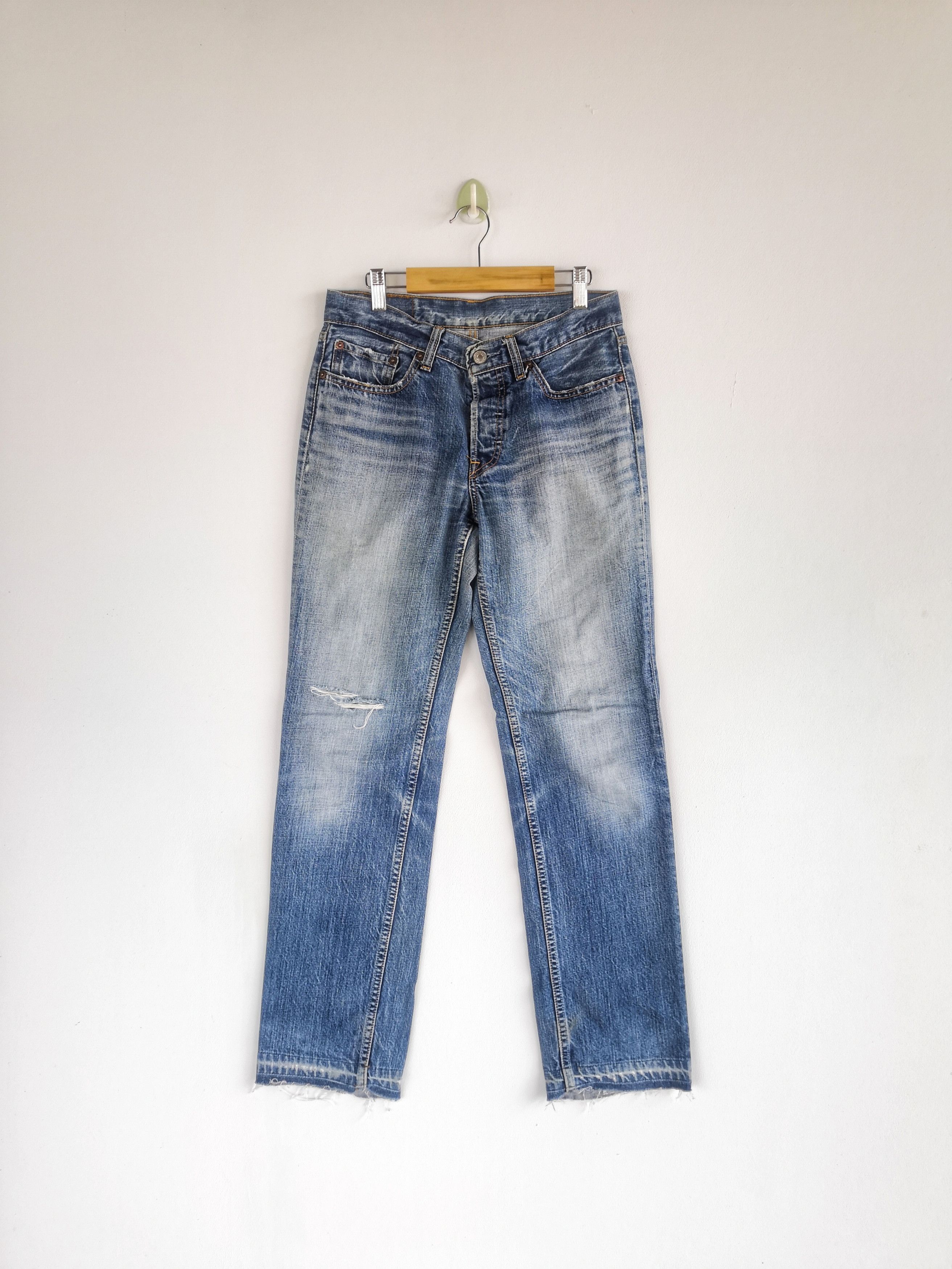 Levi's Vintage Levis 501 Distressed Jeans Released Hem Faded Denim Size 28" / US 6 / IT 42 - 1 Thumbnail