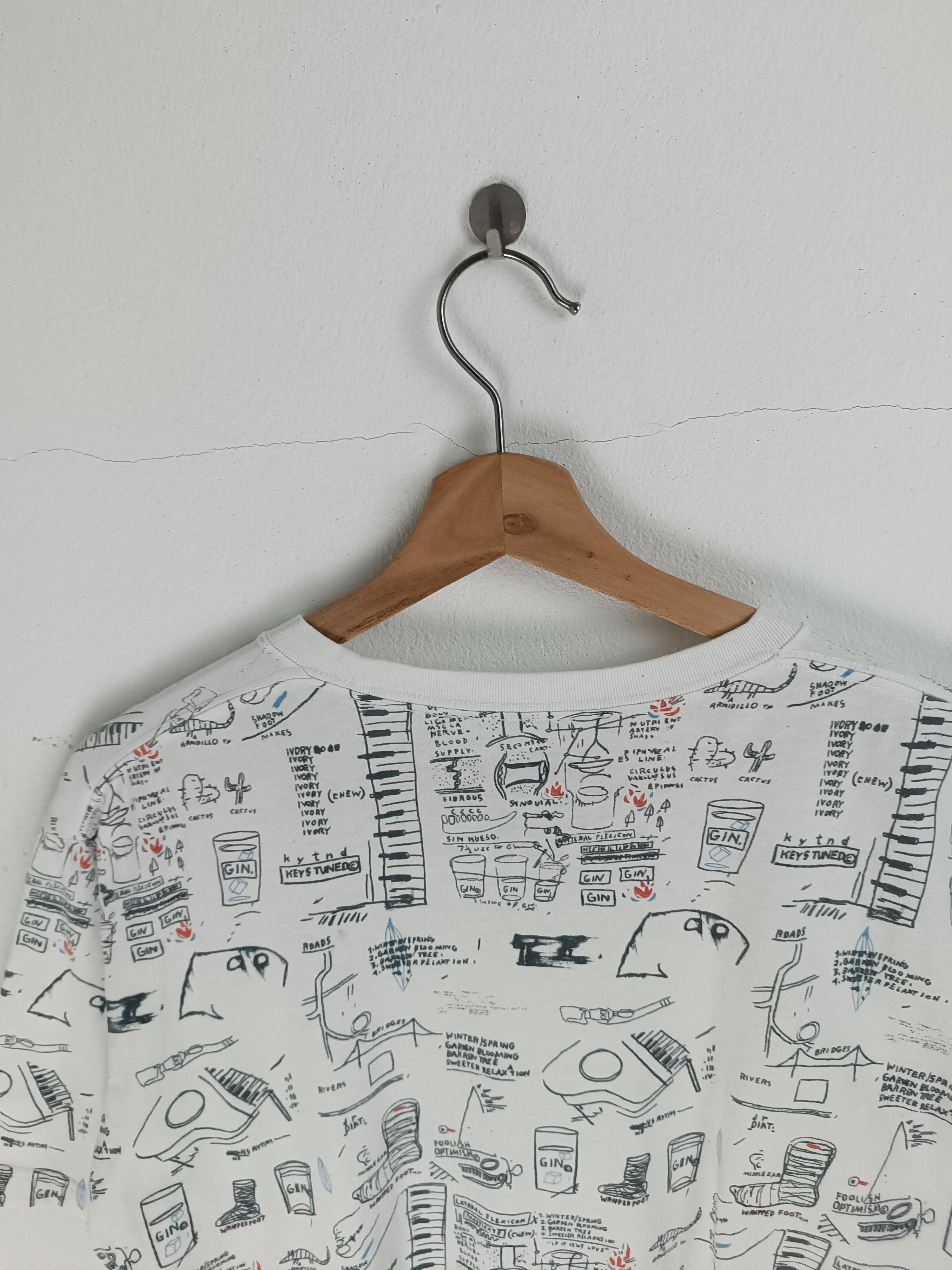 Jean-Michel Basquiat VINTAGE JEAN MICHEL BASQUIAT X UNIQLO ART AOP VERY RARE TEE Size US XL / EU 56 / 4 - 11 Thumbnail