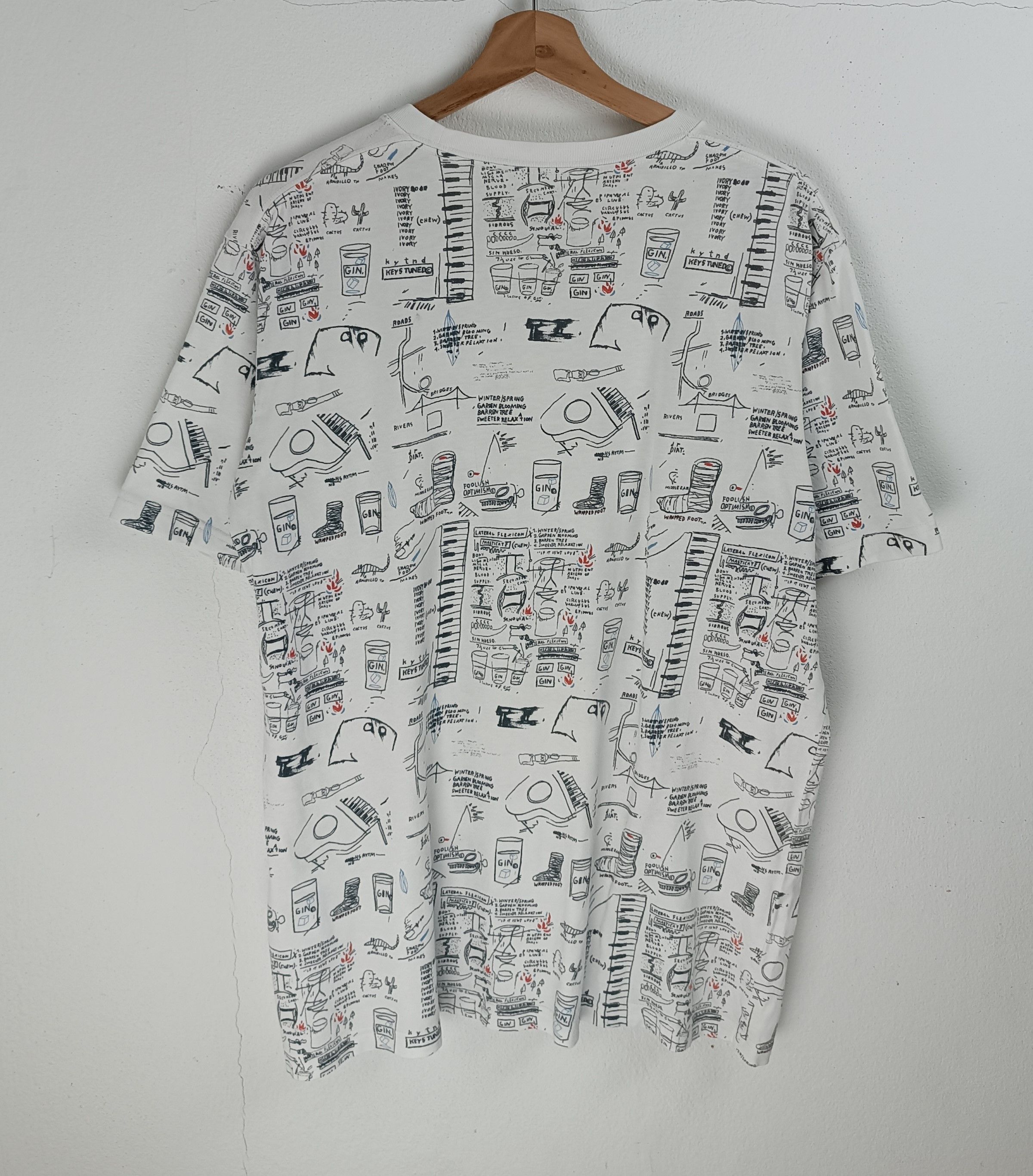 Jean-Michel Basquiat VINTAGE JEAN MICHEL BASQUIAT X UNIQLO ART AOP VERY RARE TEE Size US XL / EU 56 / 4 - 4 Thumbnail
