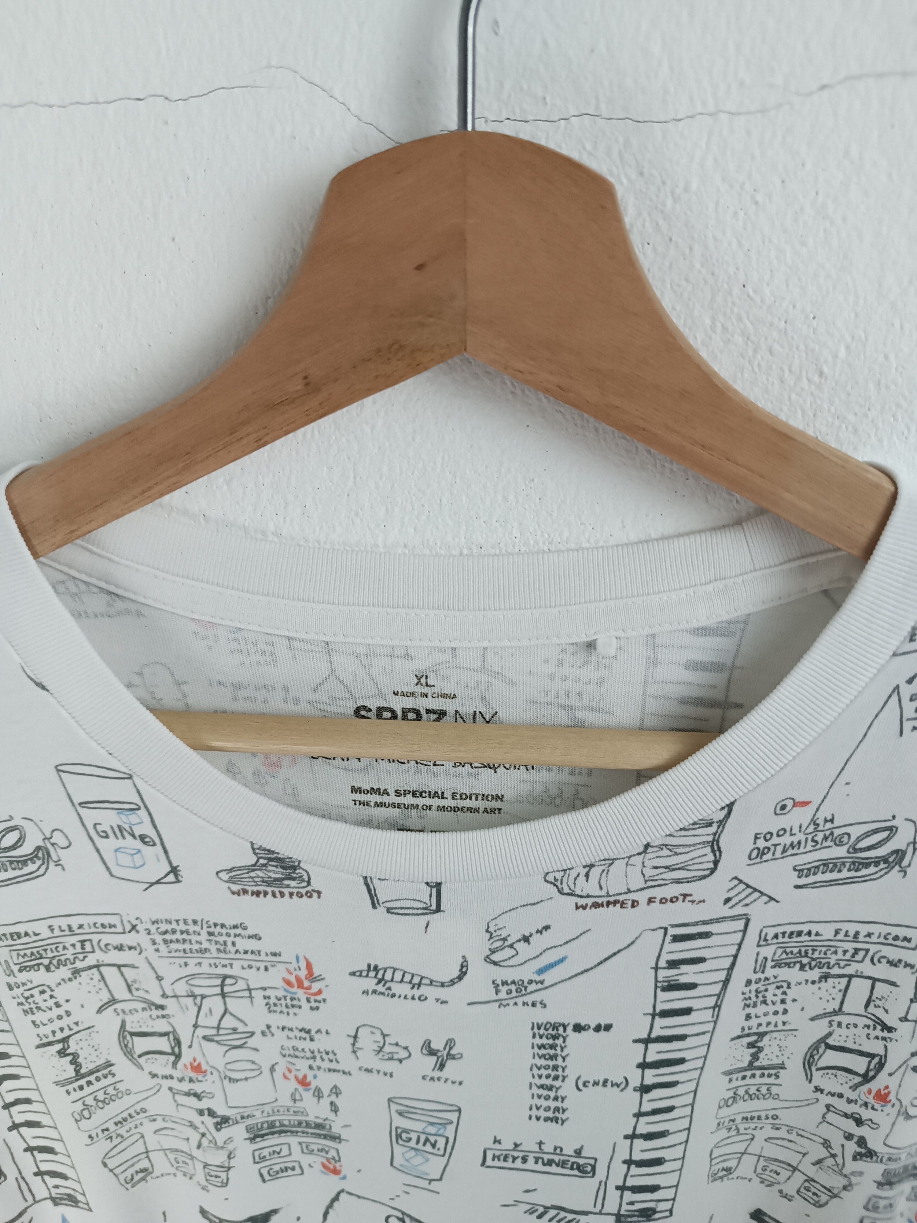 Jean-Michel Basquiat VINTAGE JEAN MICHEL BASQUIAT X UNIQLO ART AOP VERY RARE TEE Size US XL / EU 56 / 4 - 10 Thumbnail