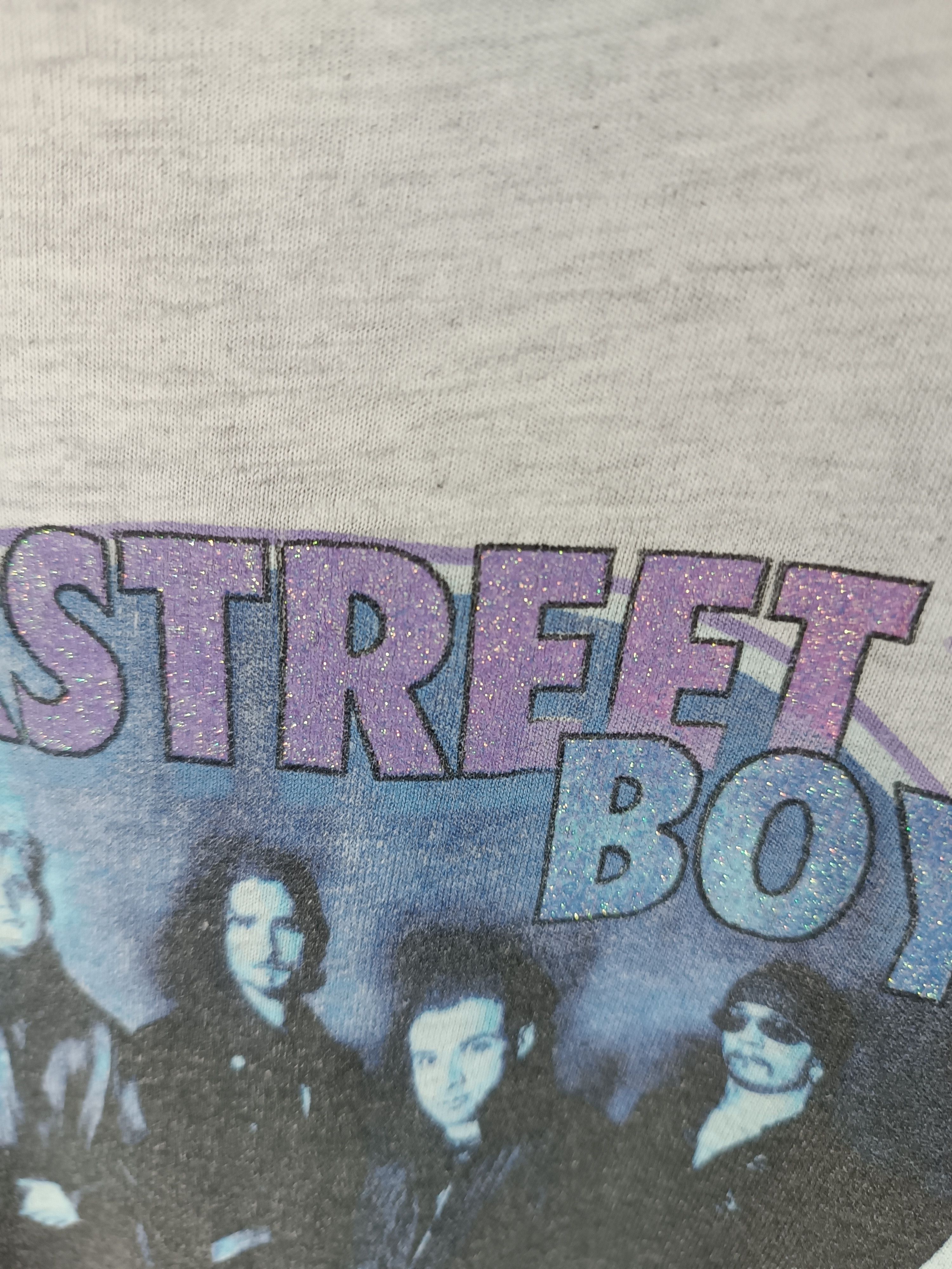 Band Tees THRASHED FADED VINTAGE '00 BACKSTREET BOYS take that boyzone Size US S / EU 44-46 / 1 - 9 Thumbnail