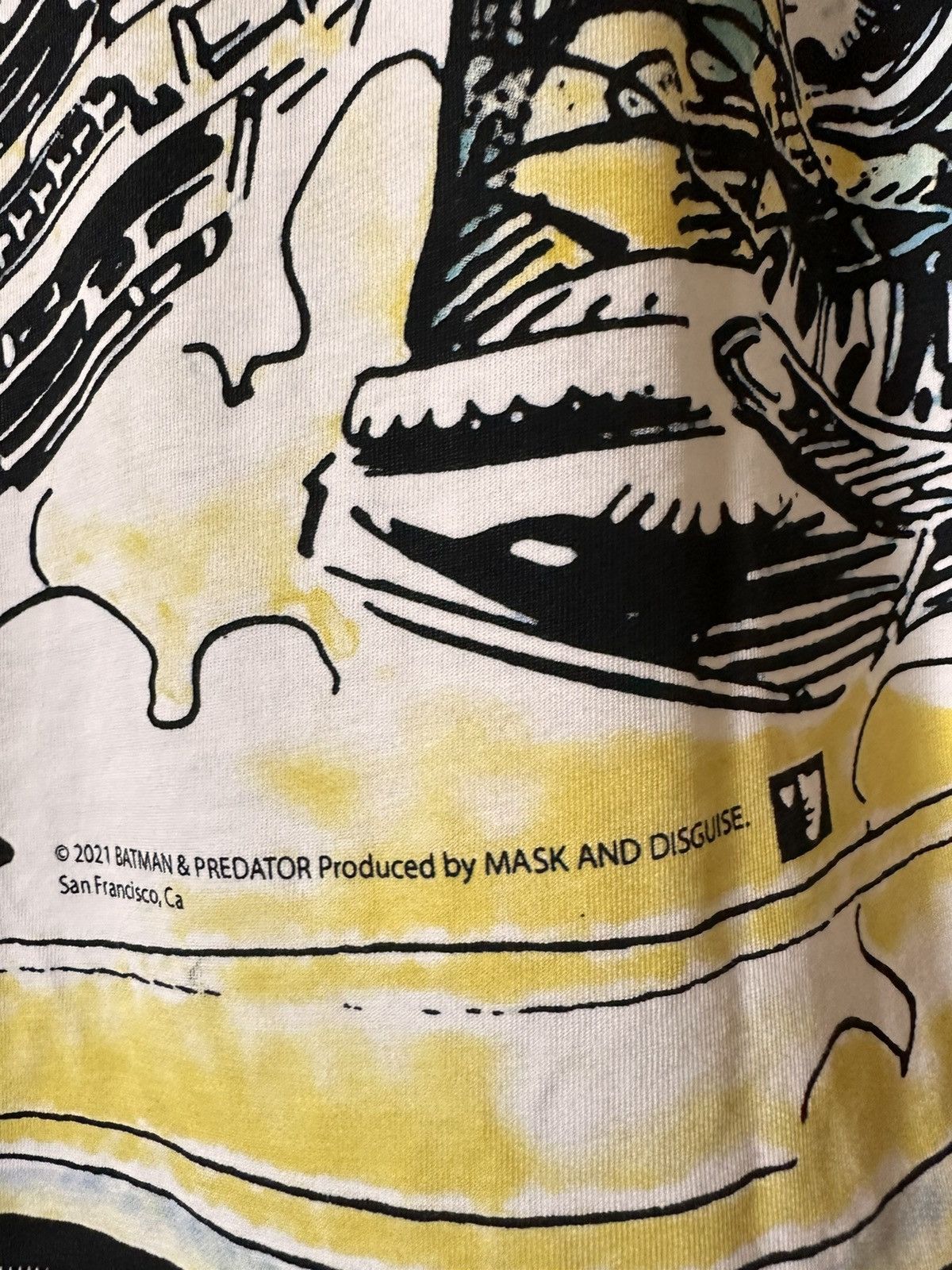DC Comics Mask And Disguise “Batman V Predator” Shirt Size US XL / EU 56 / 4 - 4 Thumbnail