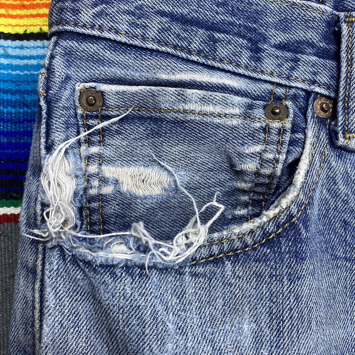 Levi's Vintage Levi’s 501 Single R Tab Distressed Denim Size US 35 - 6 Thumbnail