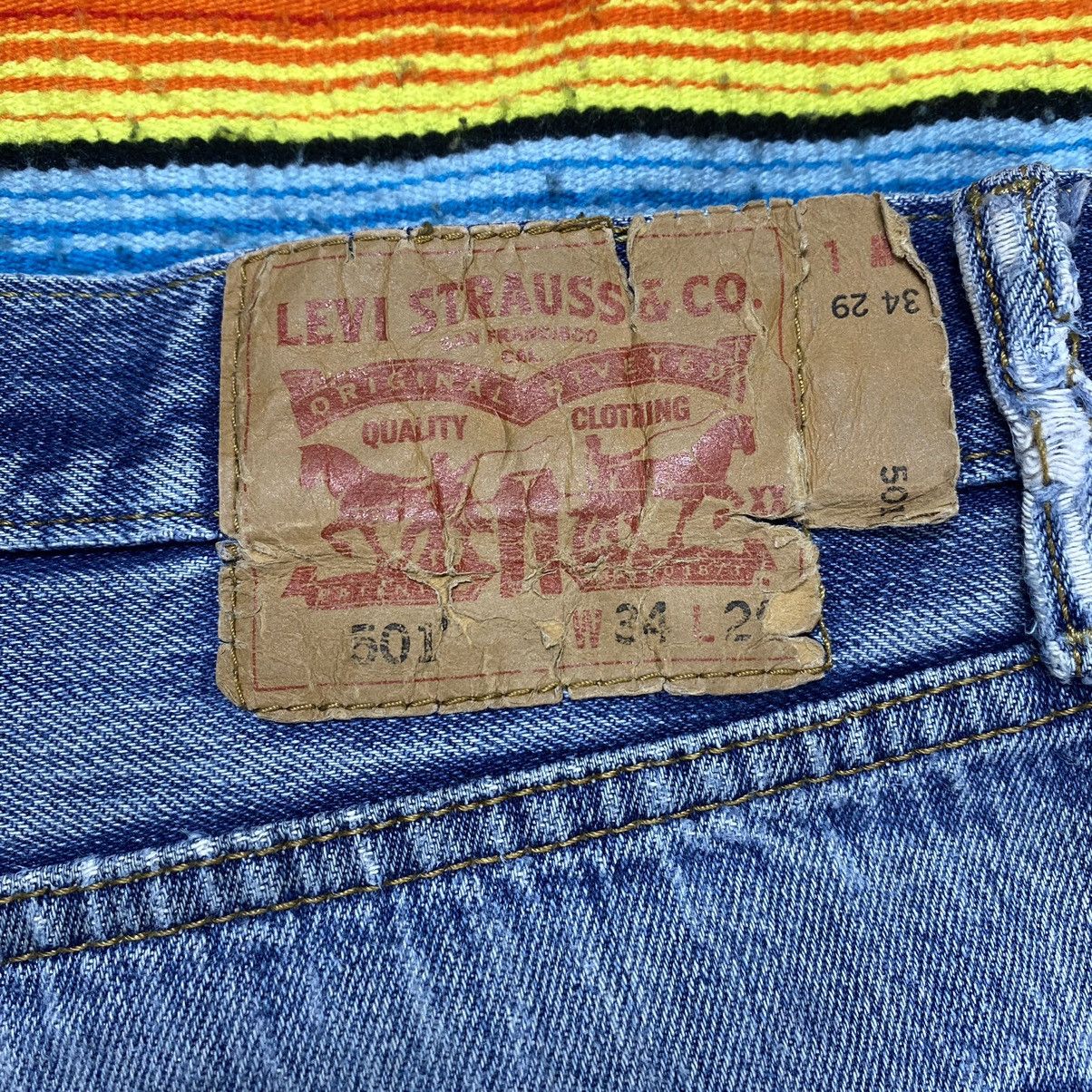 Levi's Vintage Levi’s 501 Single R Tab Distressed Denim Size US 35 - 13 Thumbnail