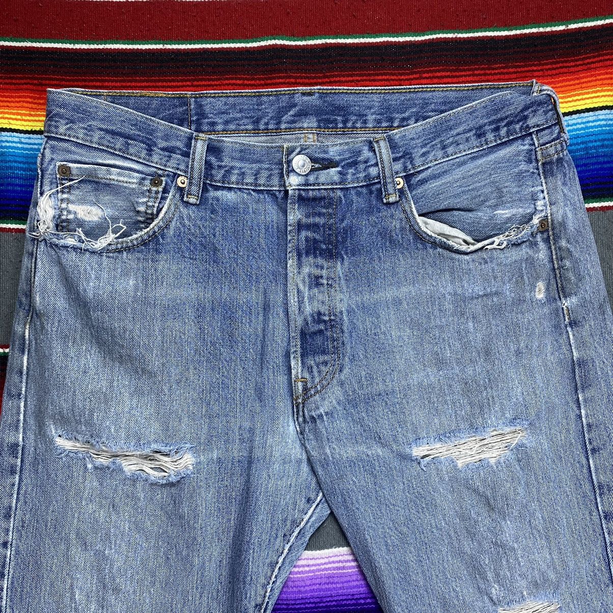 Levi's Vintage Levi’s 501 Single R Tab Distressed Denim Size US 35 - 2 Thumbnail