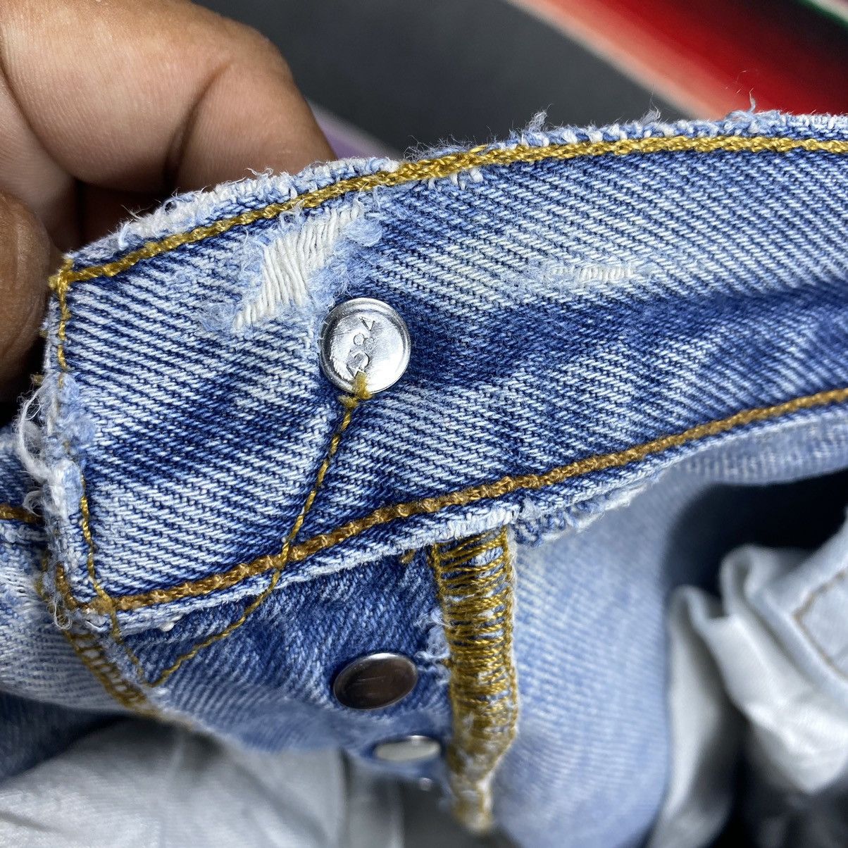 Levi's Vintage Levi’s 501 Y2k Distressed Denim Size US 37 - 16 Thumbnail