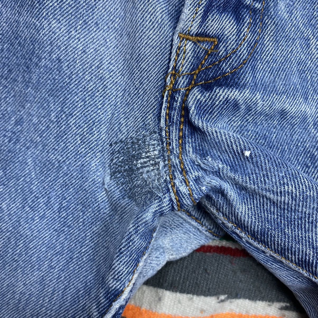 Levi's Vintage Levi’s 501 Y2k Distressed Denim Size US 37 - 6 Thumbnail