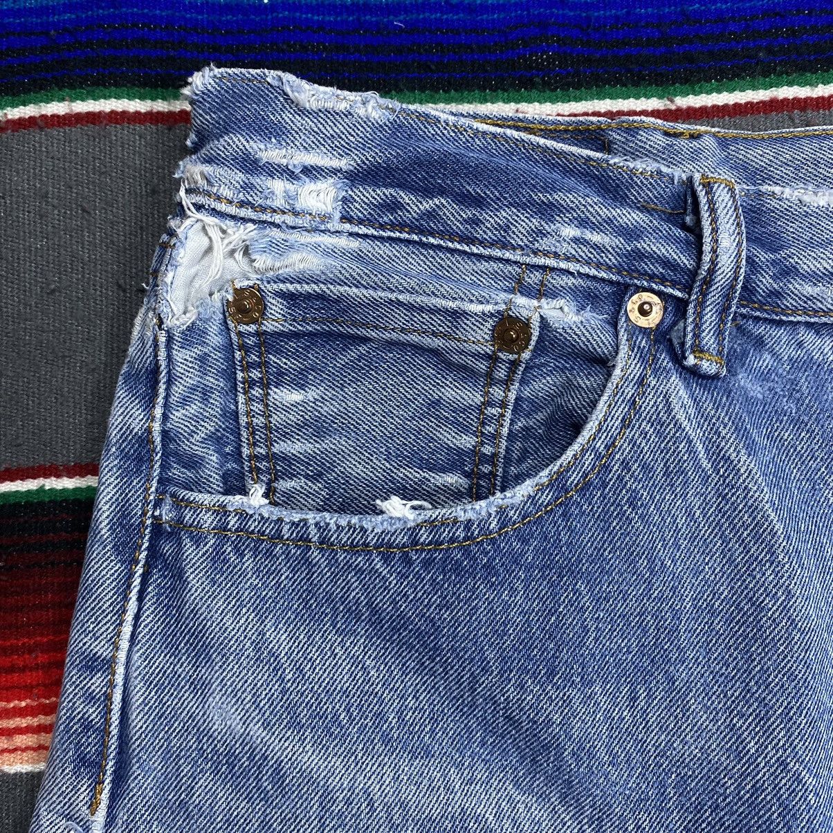 Levi's Vintage Levi’s 501 Y2k Distressed Denim Size US 37 - 4 Thumbnail