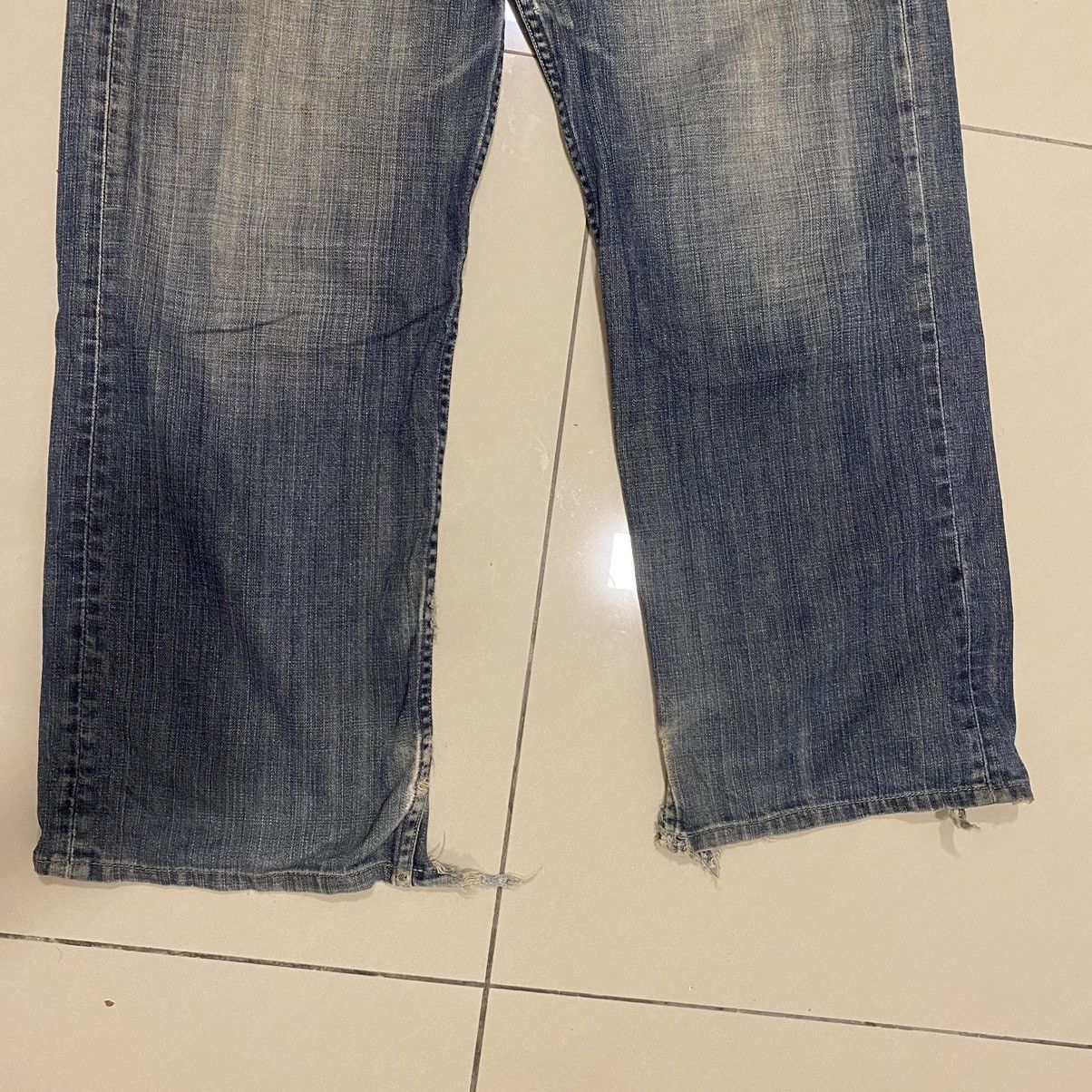 Levi's Vintage Levi’s 504 Distressed Denim Size US 32 / EU 48 - 3 Thumbnail