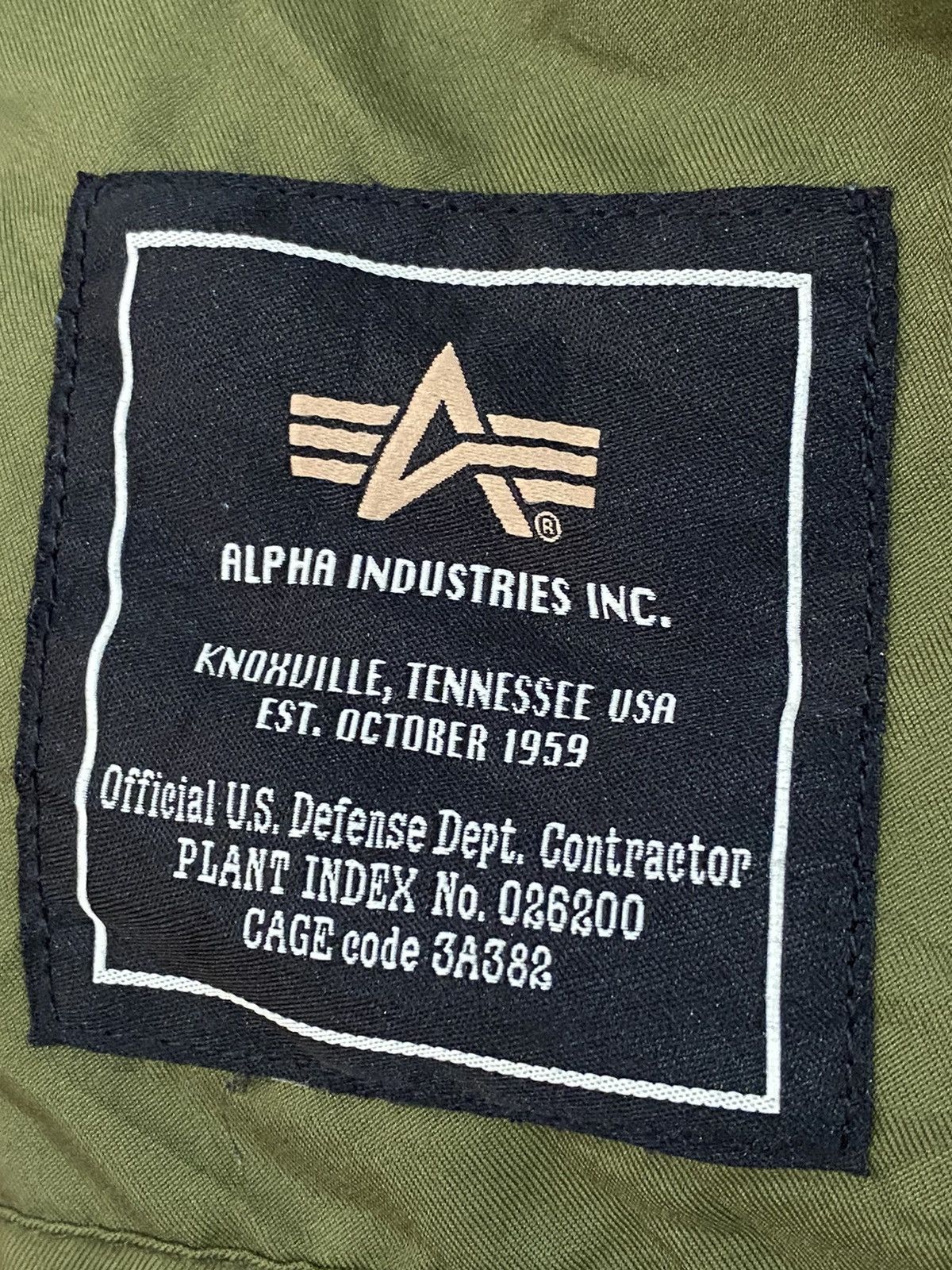 Alpha Industries × Margaret Howell Margaret Howell x Alpha Industries military jacket Size US S / EU 44-46 / 1 - 13 Thumbnail