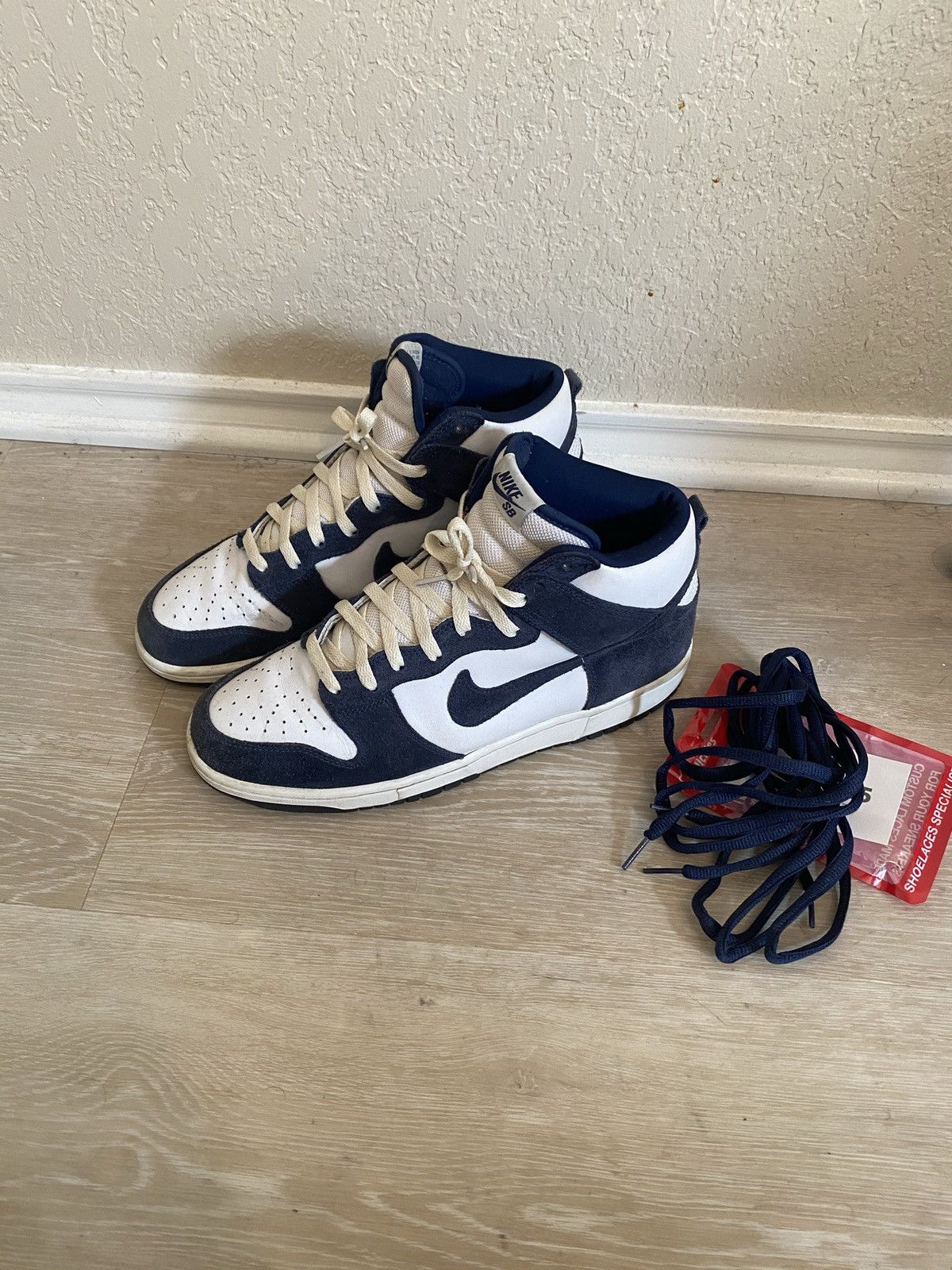 Nike Dunk Hi Pro SB Villanova Size US 9.5 / EU 42-43 - 1 Thumbnail