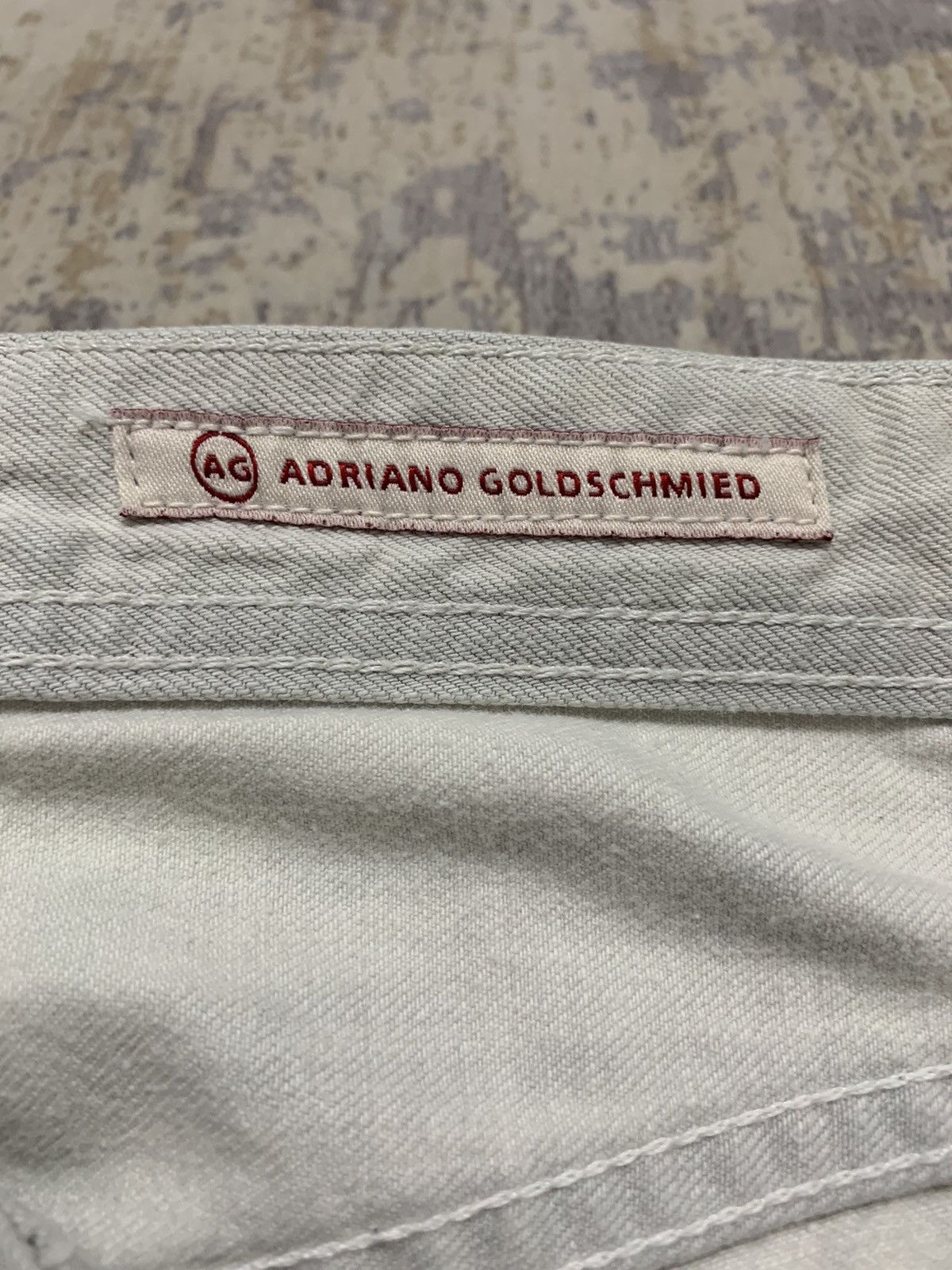 AG Adriano Goldschmied AG Adriano Goldschmied Distressed Denim Jean 31x33.5 Size US 31 - 13 Thumbnail